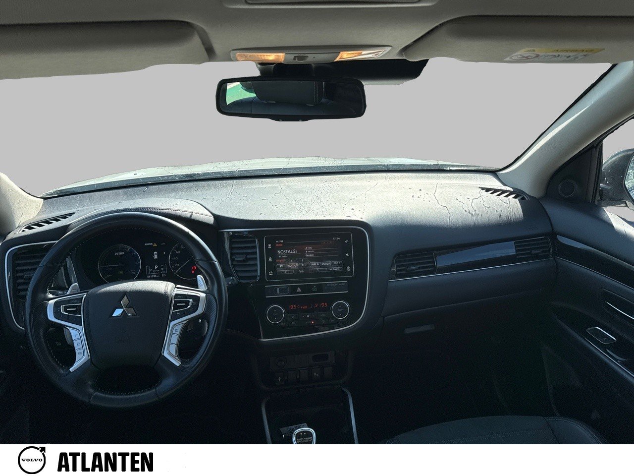 MITSUBISHI Outlander 2.4l PHEV Twin Motor 4WD Business - Véhicule Occasion - Océane Auto MITSUBISHI Outlander 2.4l PHEV Twin Motor 4WD Business - Véhicule Occasion Océane Auto