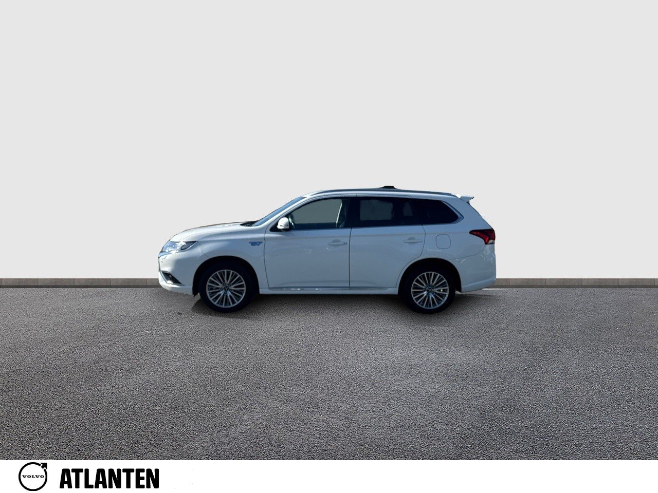 MITSUBISHI Outlander 2.4l PHEV Twin Motor 4WD Business - Véhicule Occasion - Océane Auto MITSUBISHI Outlander 2.4l PHEV Twin Motor 4WD Business - Véhicule Occasion Océane Auto