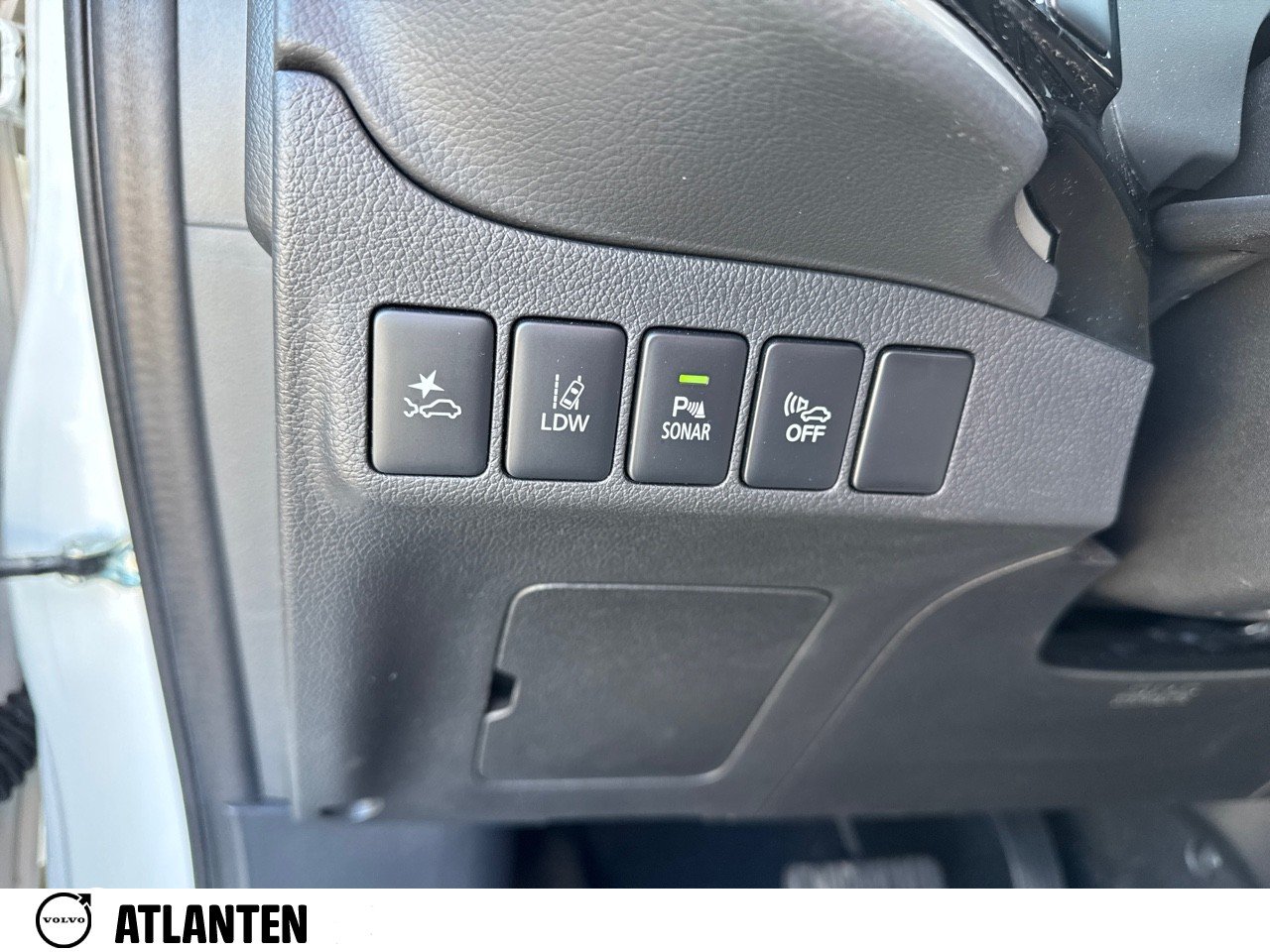 MITSUBISHI Outlander 2.4l PHEV Twin Motor 4WD Business - Véhicule Occasion - Océane Auto MITSUBISHI Outlander 2.4l PHEV Twin Motor 4WD Business - Véhicule Occasion Océane Auto