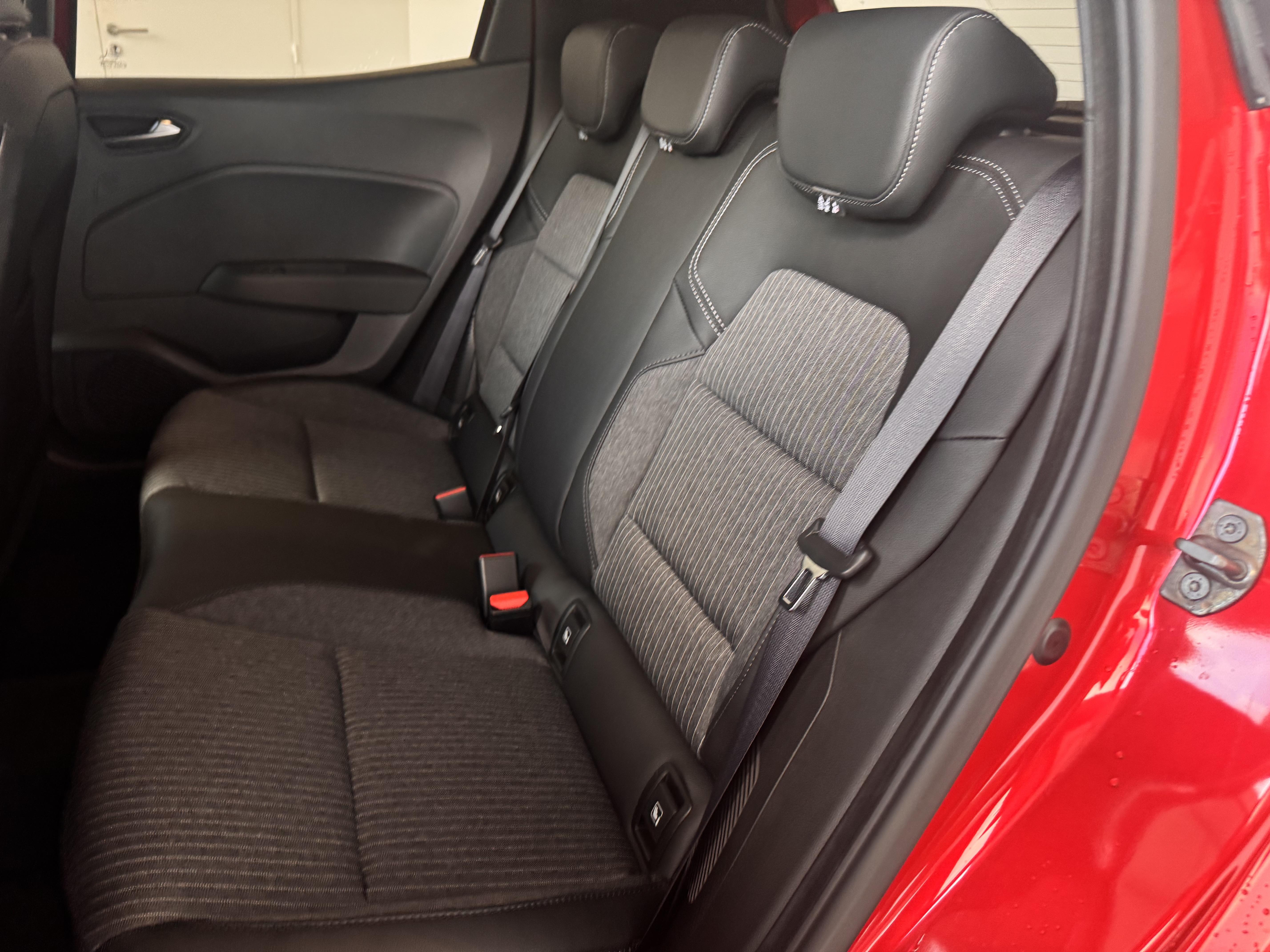 MITSUBISHI Colt 1.6 MPI HEV 143 Intense - Véhicule Occasion - Océane Auto MITSUBISHI Colt 1.6 MPI HEV 143 Intense - Véhicule Occasion Océane Auto