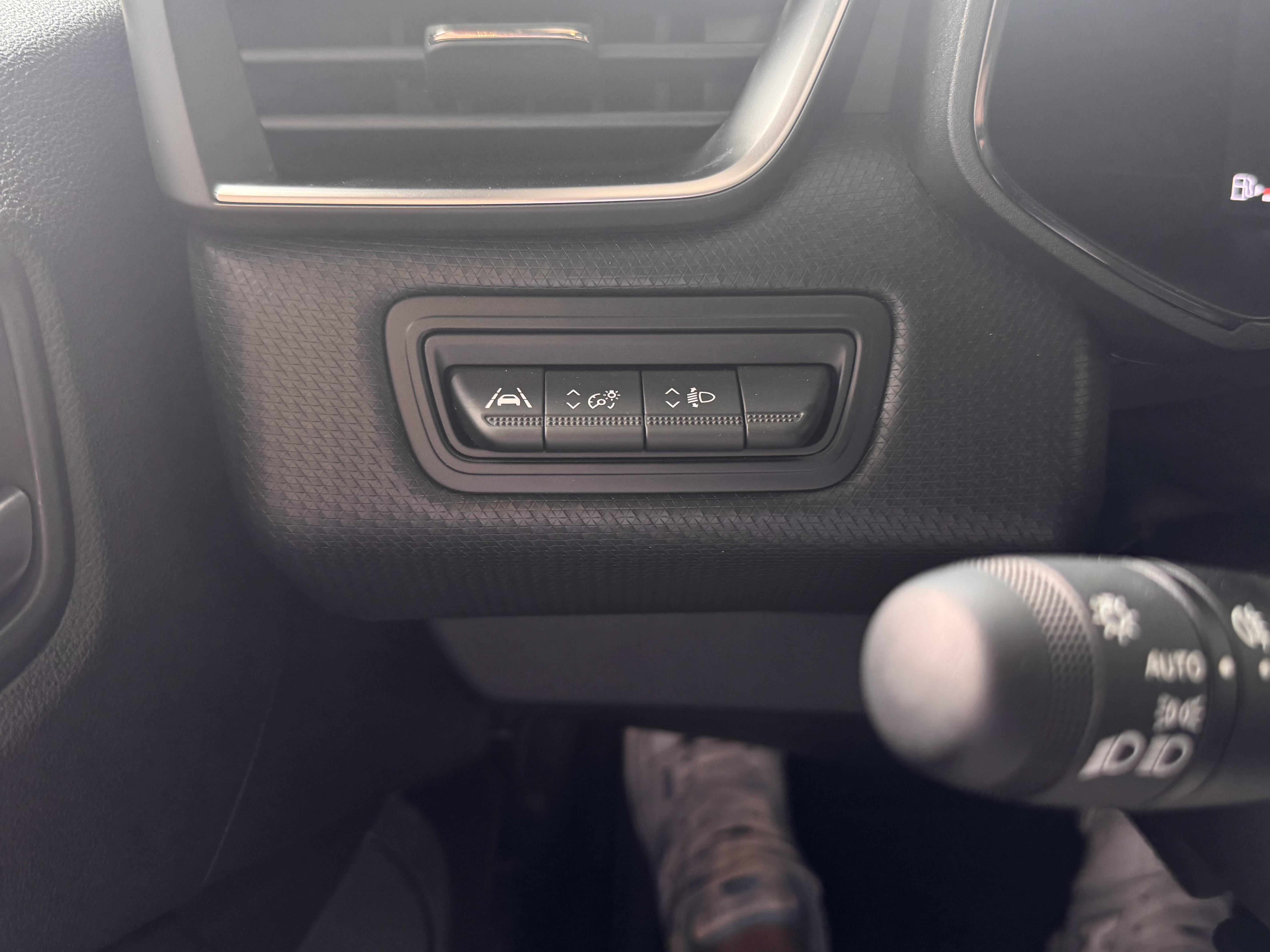 MITSUBISHI Colt 1.6 MPI HEV 143 Intense - Véhicule Occasion - Océane Auto MITSUBISHI Colt 1.6 MPI HEV 143 Intense - Véhicule Occasion Océane Auto