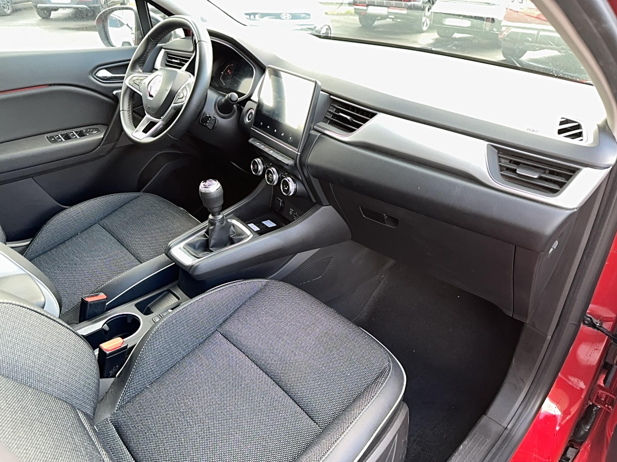 RENAULT Captur TCe 90 - 21 Zen - Véhicule Occasion - Océane Auto RENAULT Captur TCe 90 - 21 Zen - Véhicule Occasion Océane Auto