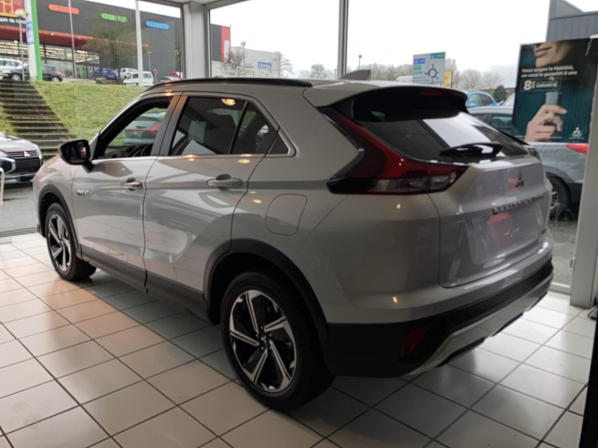 MITSUBISHI Eclipse Cross 2.4 MIVEC PHEV Twin Motor 4WD Business - Véhicule Occasion Océane Auto