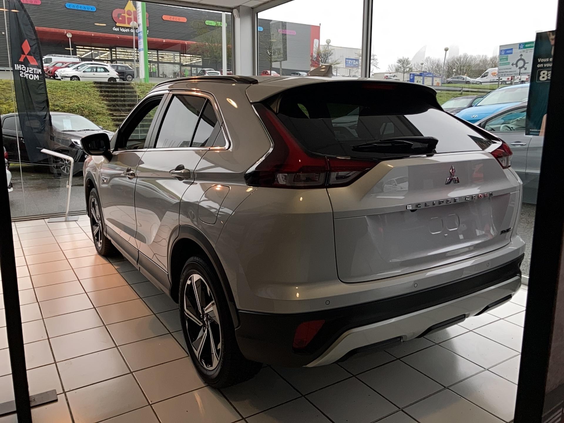 MITSUBISHI Eclipse Cross 2.4 MIVEC PHEV Twin Motor 4WD Business - Véhicule Occasion Océane Auto