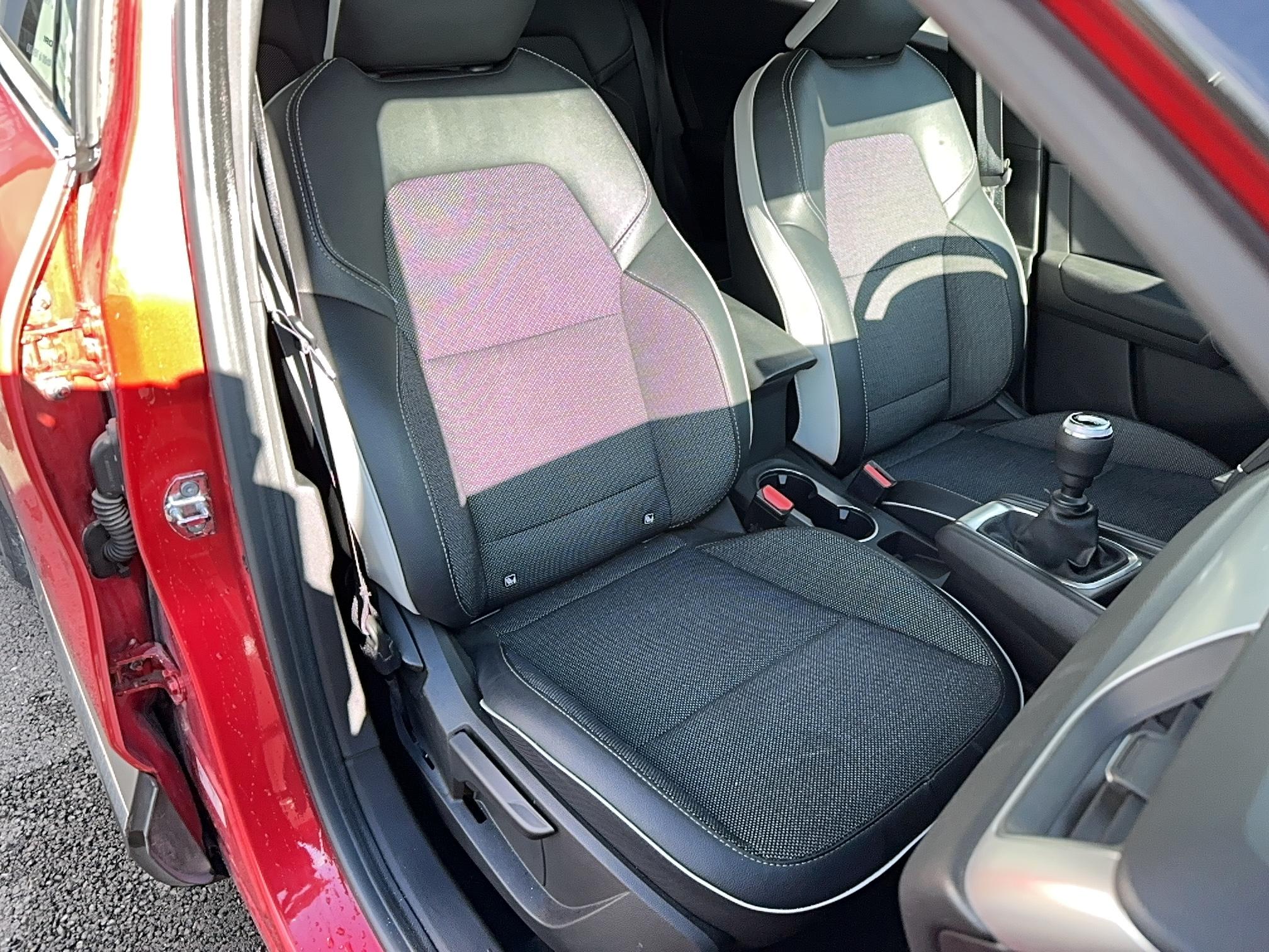 RENAULT Captur TCe 90 - 21 Zen - Véhicule Occasion - Océane Auto RENAULT Captur TCe 90 - 21 Zen - Véhicule Occasion Océane Auto