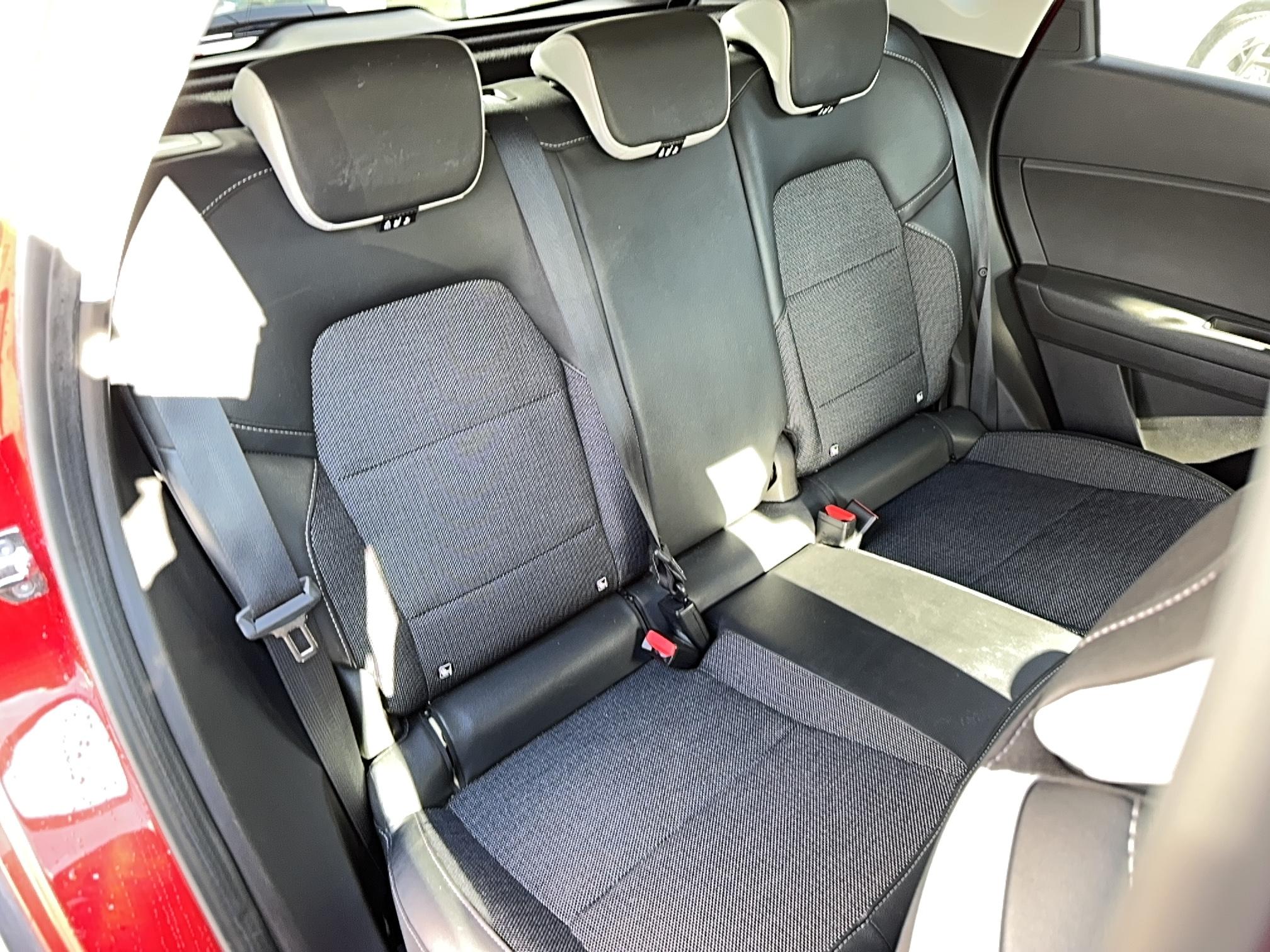 RENAULT Captur TCe 90 - 21 Zen - Véhicule Occasion - Océane Auto RENAULT Captur TCe 90 - 21 Zen - Véhicule Occasion Océane Auto