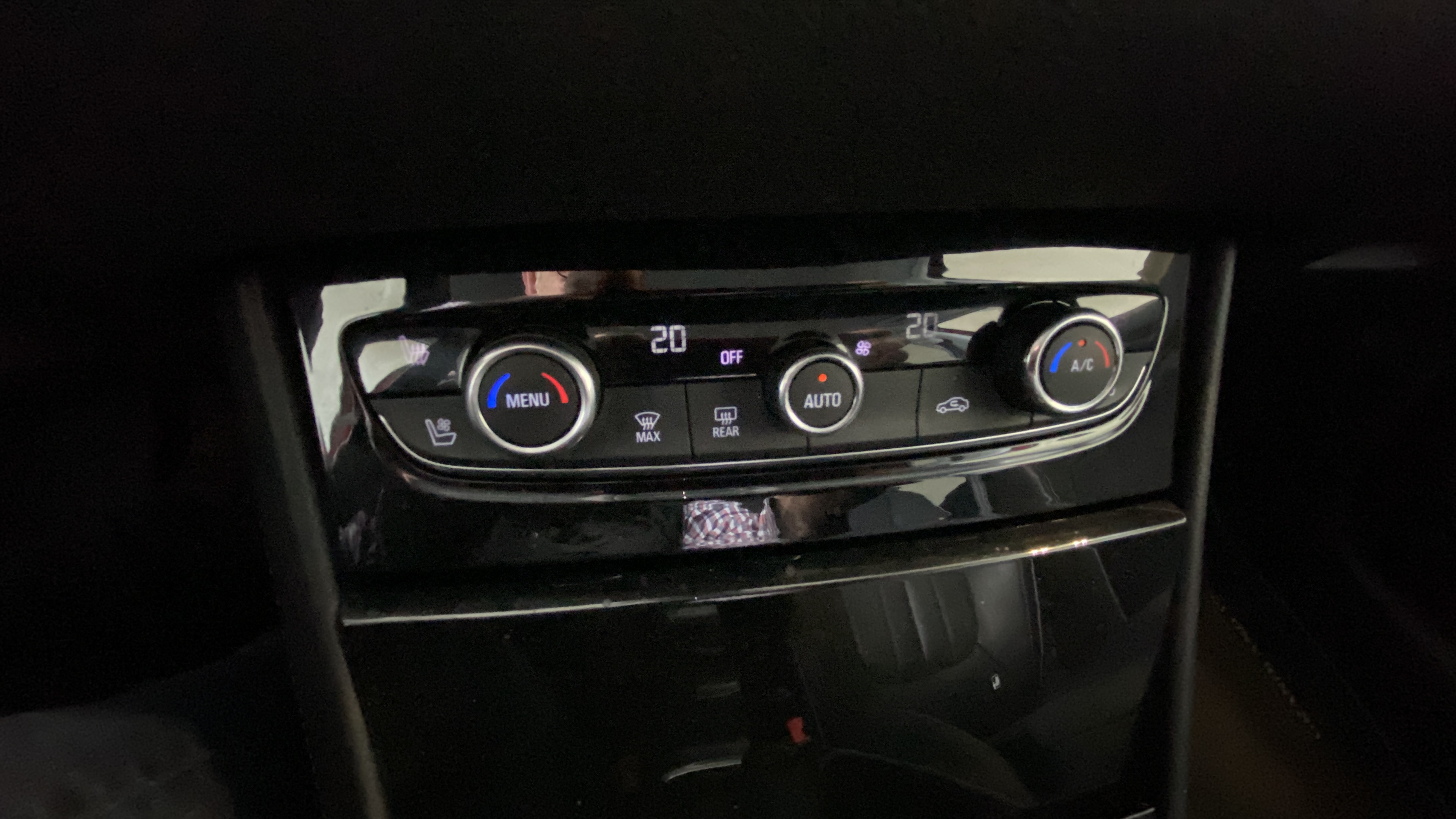 OPEL Grandland X 1.2 Turbo 130 ch ECOTEC Elite - Véhicule Occasion - Océane Auto OPEL Grandland X 1.2 Turbo 130 ch ECOTEC Elite - Véhicule Occasion Océane Auto