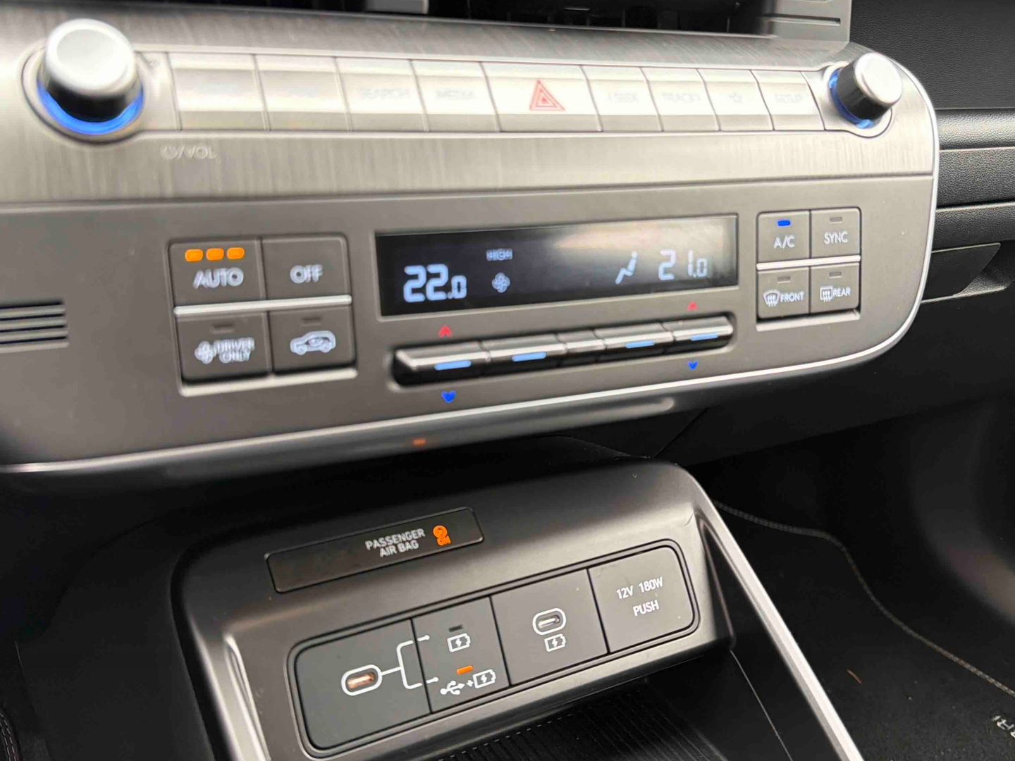 HYUNDAI Kona Hybrid 141 Intuitive - Véhicule Occasion - Océane Auto HYUNDAI Kona Hybrid 141 Intuitive - Véhicule Occasion Océane Auto