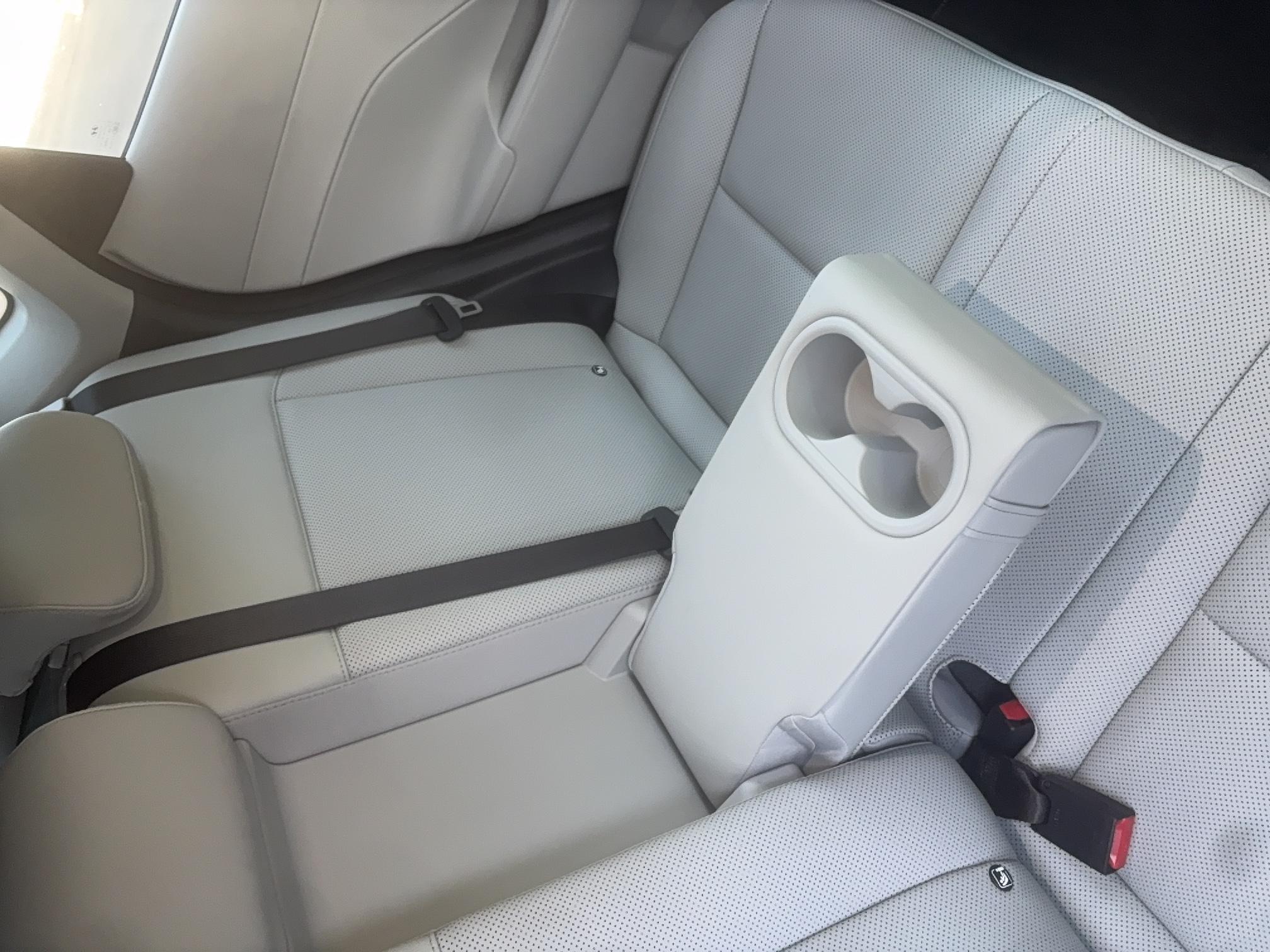 HYUNDAI Kona Hybrid 138 Executive - Véhicule Occasion - Océane Auto HYUNDAI Kona Hybrid 138 Executive - Véhicule Occasion Océane Auto