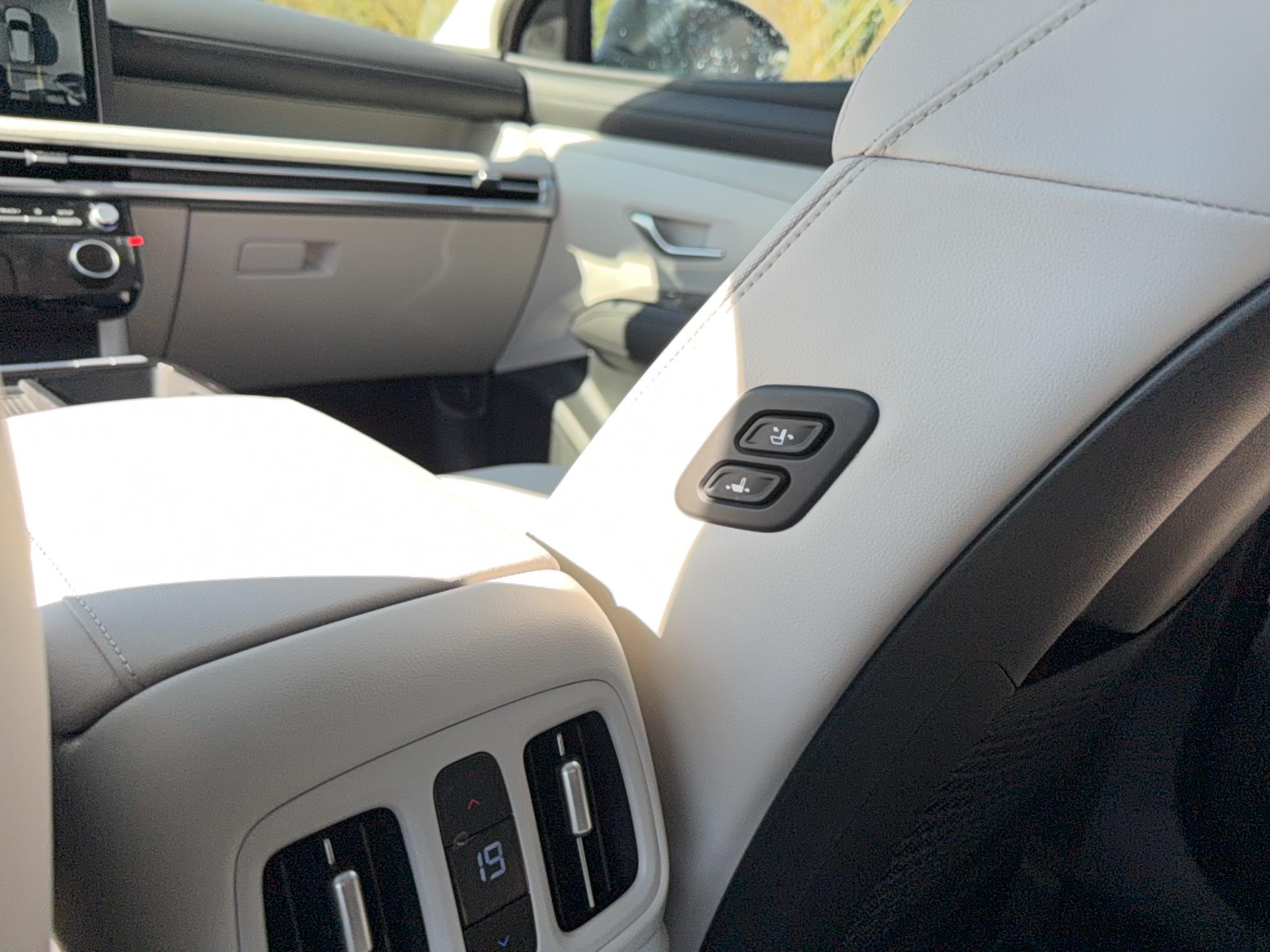 HYUNDAI Tucson 1.6 T-GDI 239 Hybrid BVA6 Executive - Véhicule Occasion - Océane Auto HYUNDAI Tucson 1.6 T-GDI 239 Hybrid BVA6 Executive - Véhicule Occasion Océane Auto