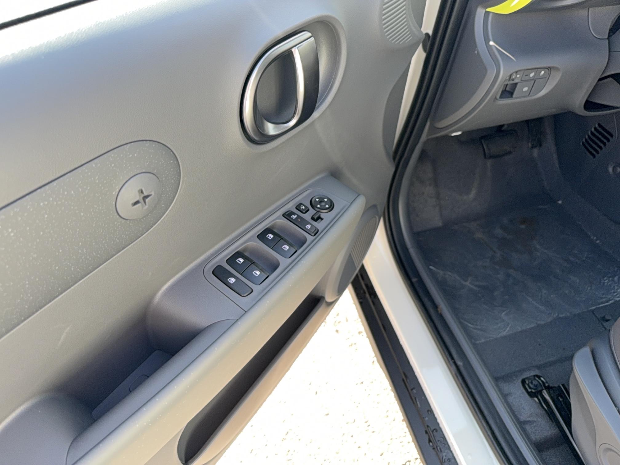 HYUNDAI Inster 49 kWh Cross Executive - Véhicule Occasion Océane Auto