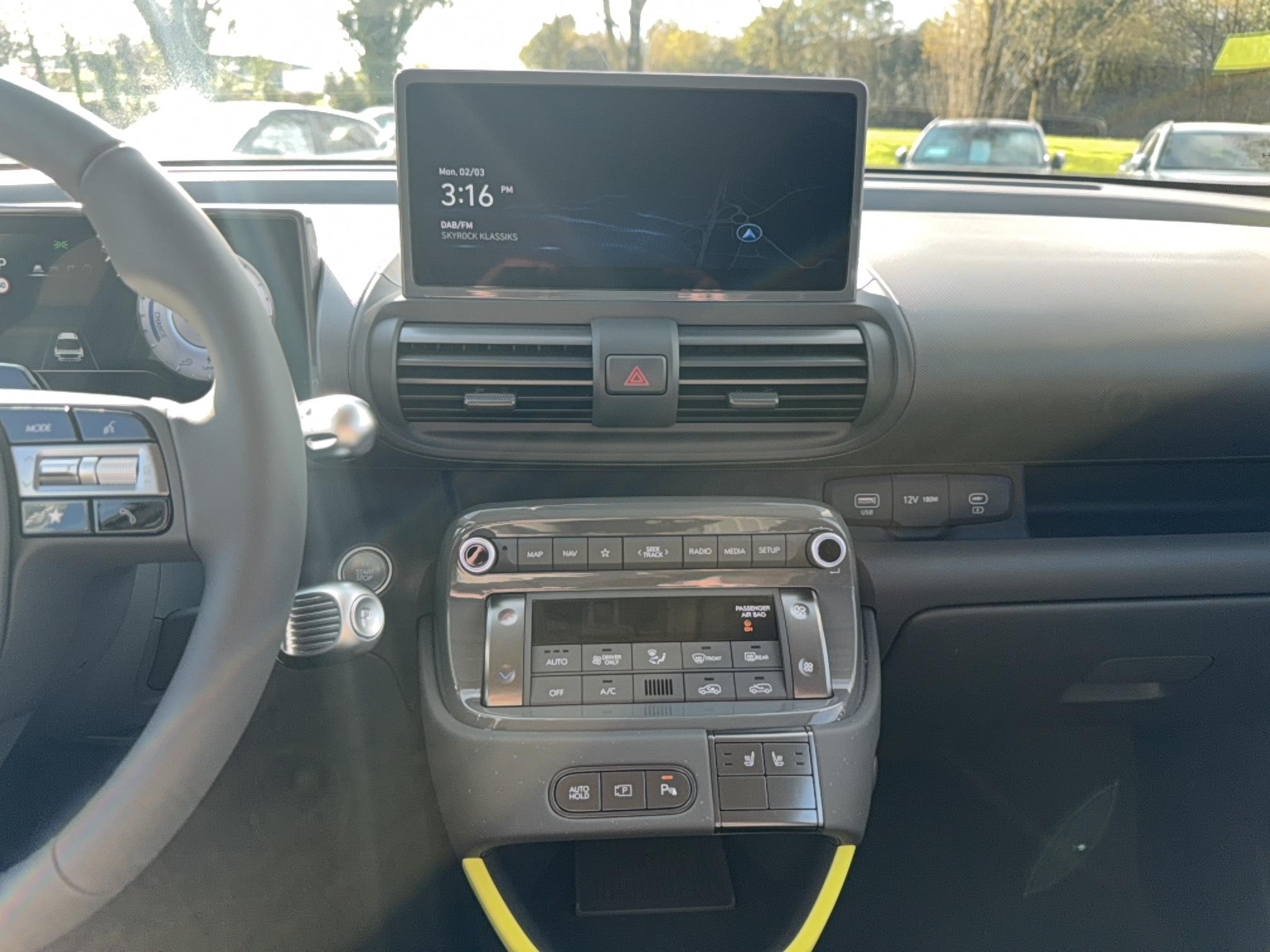 HYUNDAI Inster 49 kWh Cross Executive - Véhicule Occasion Océane Auto