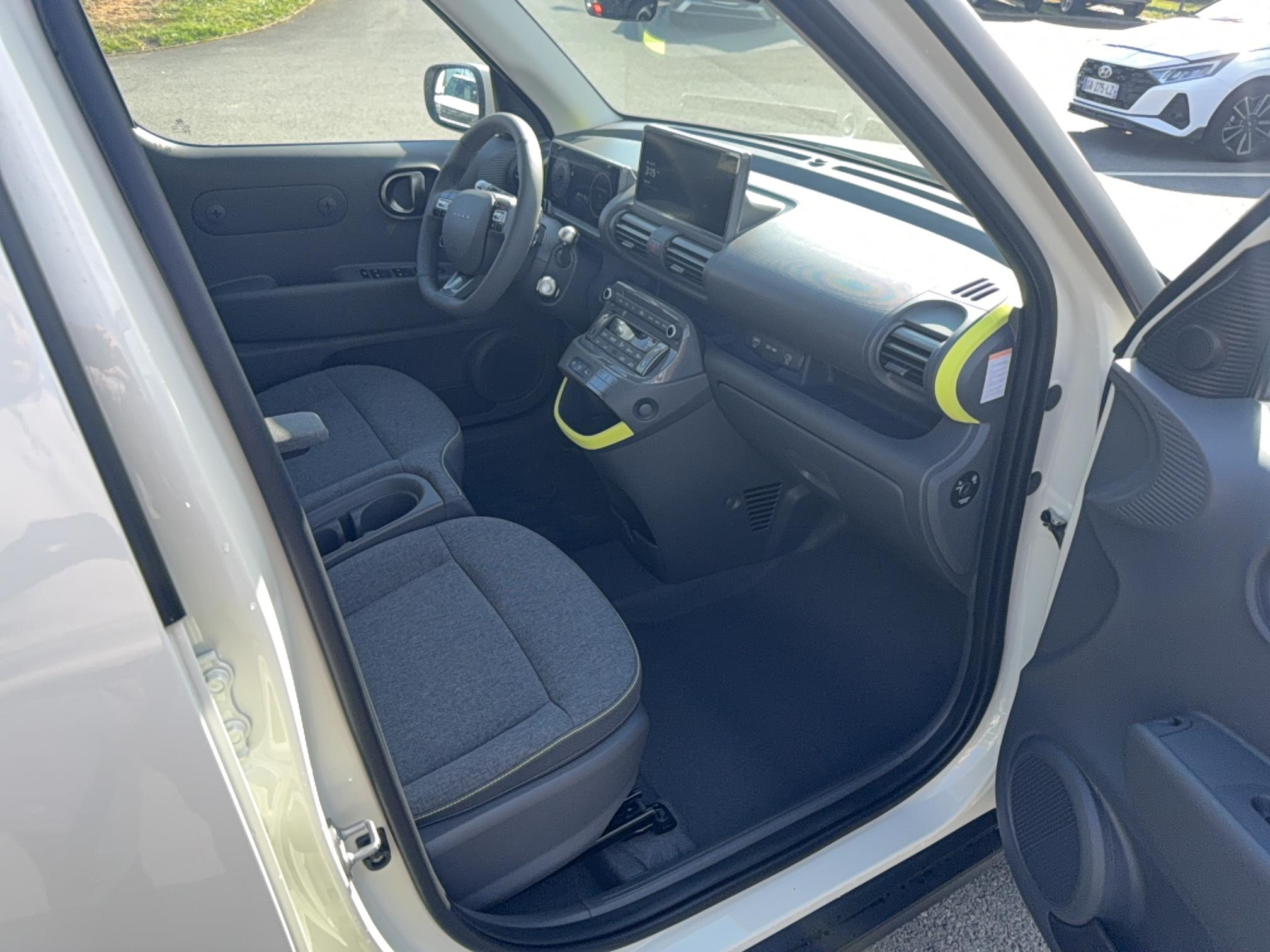 HYUNDAI Inster 49 kWh Cross Executive - Véhicule Occasion Océane Auto