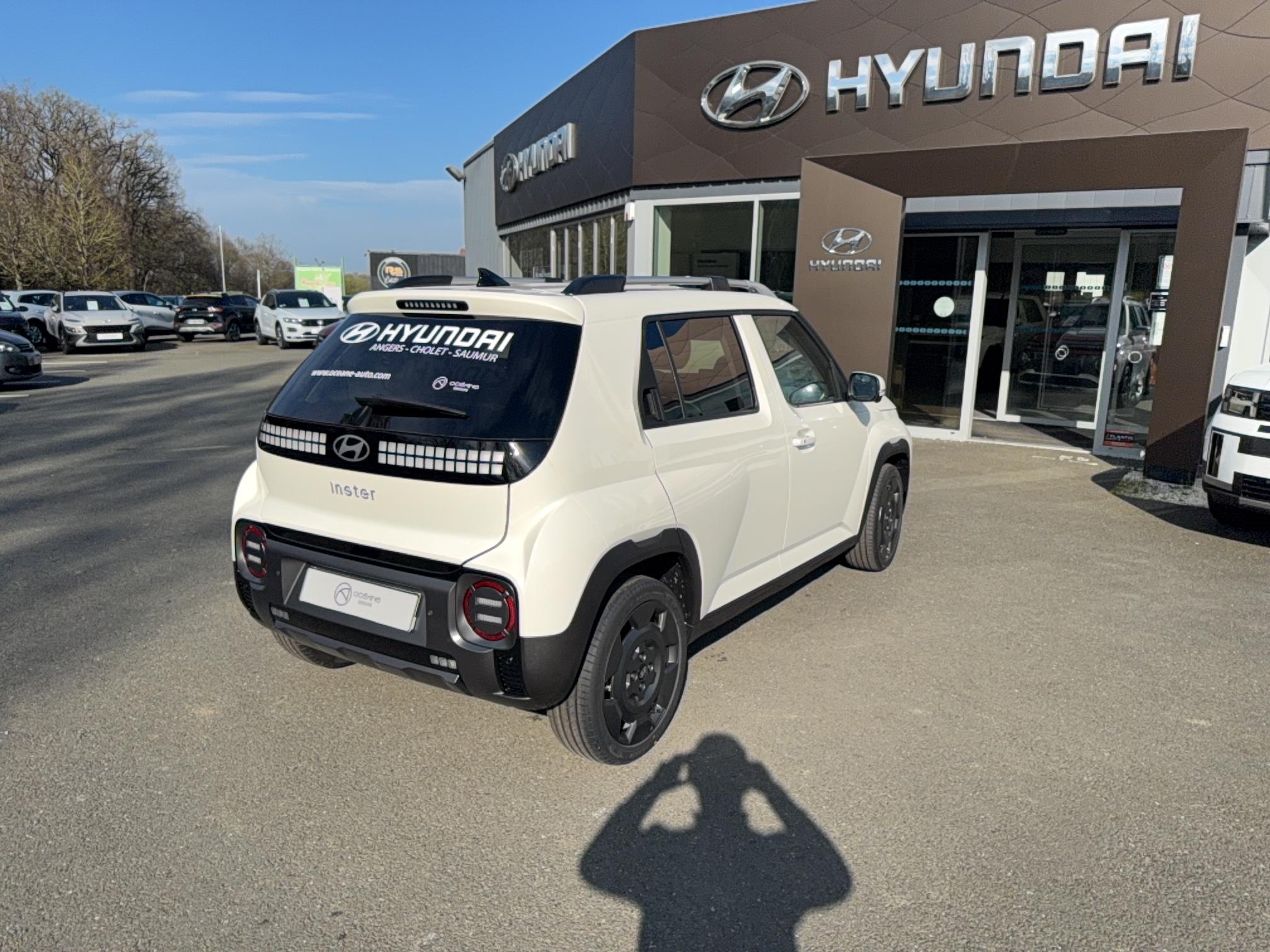 HYUNDAI Inster 49 kWh Cross Executive - Véhicule Occasion Océane Auto
