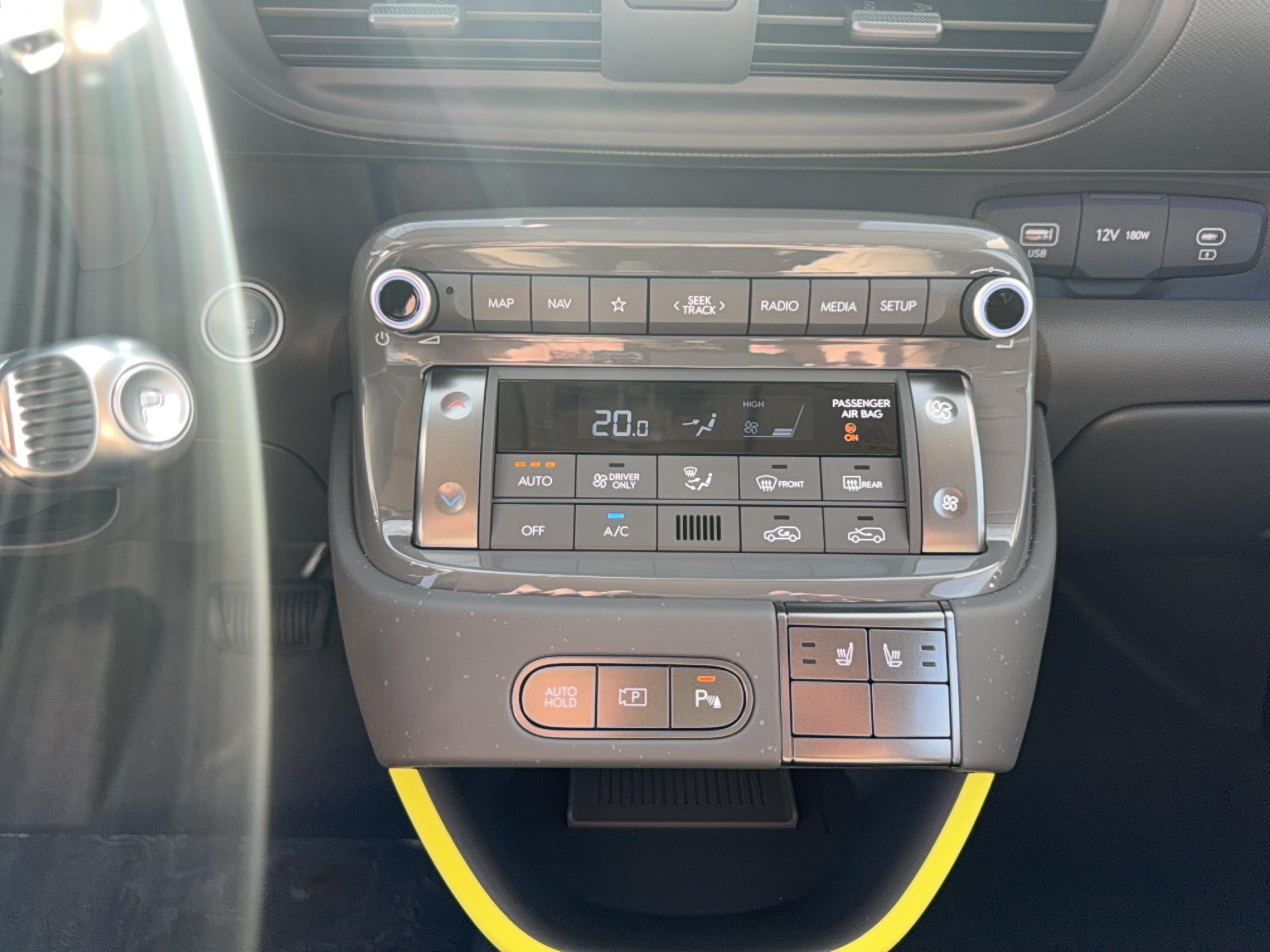 HYUNDAI Inster 49 kWh Cross Executive - Véhicule Occasion Océane Auto