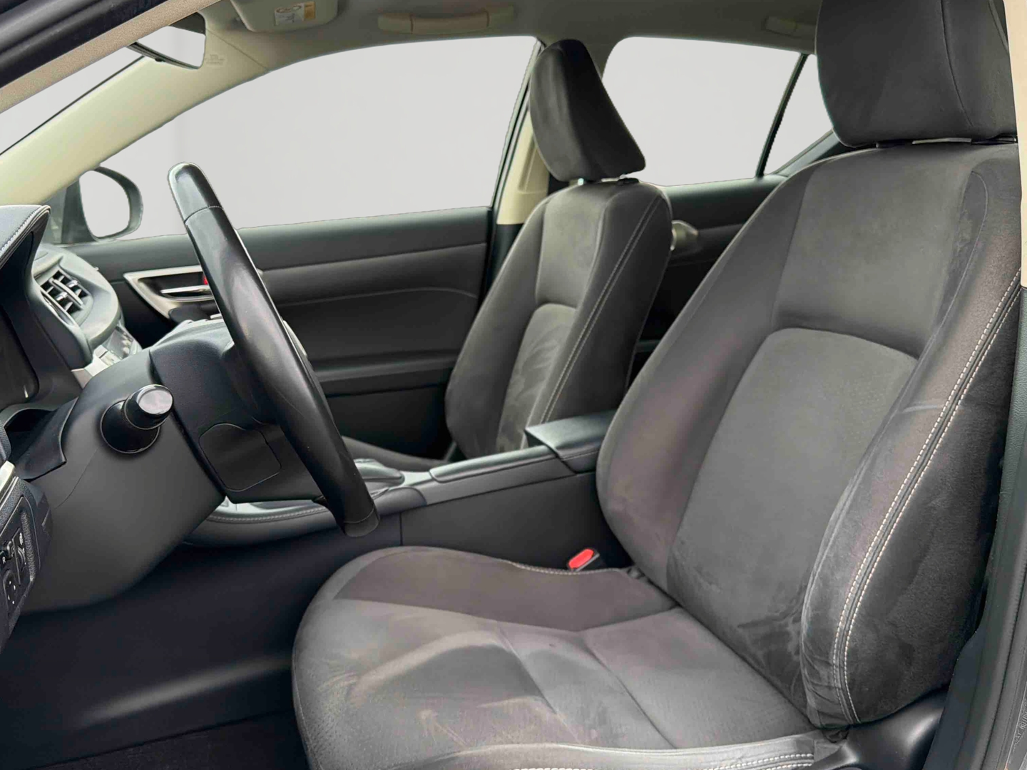 LEXUS CT 200h Pack Business - Véhicule Occasion Océane Auto