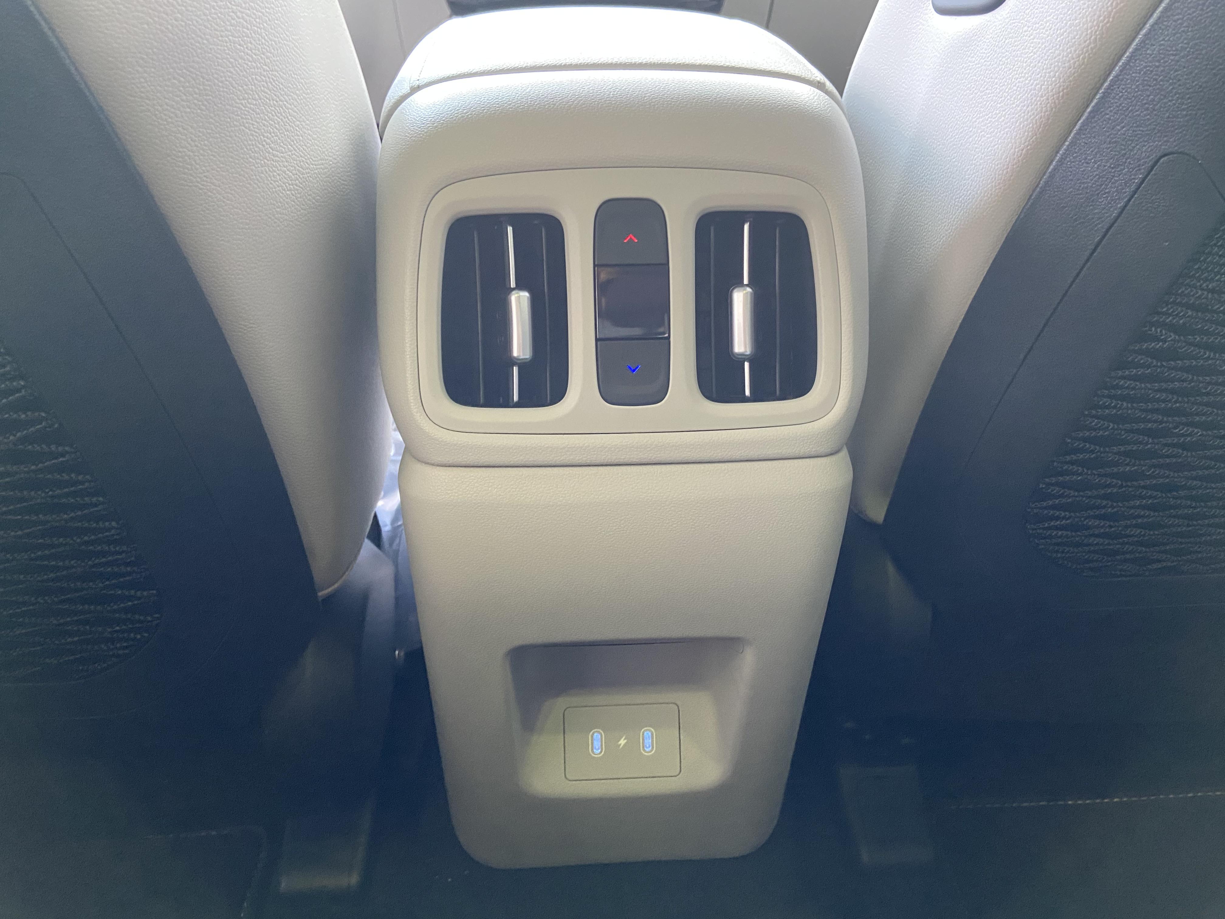 HYUNDAI Tucson 1.6 T-GDI 239 Hybrid BVA6 Executive - Véhicule Occasion - Océane Auto HYUNDAI Tucson 1.6 T-GDI 239 Hybrid BVA6 Executive - Véhicule Occasion Océane Auto