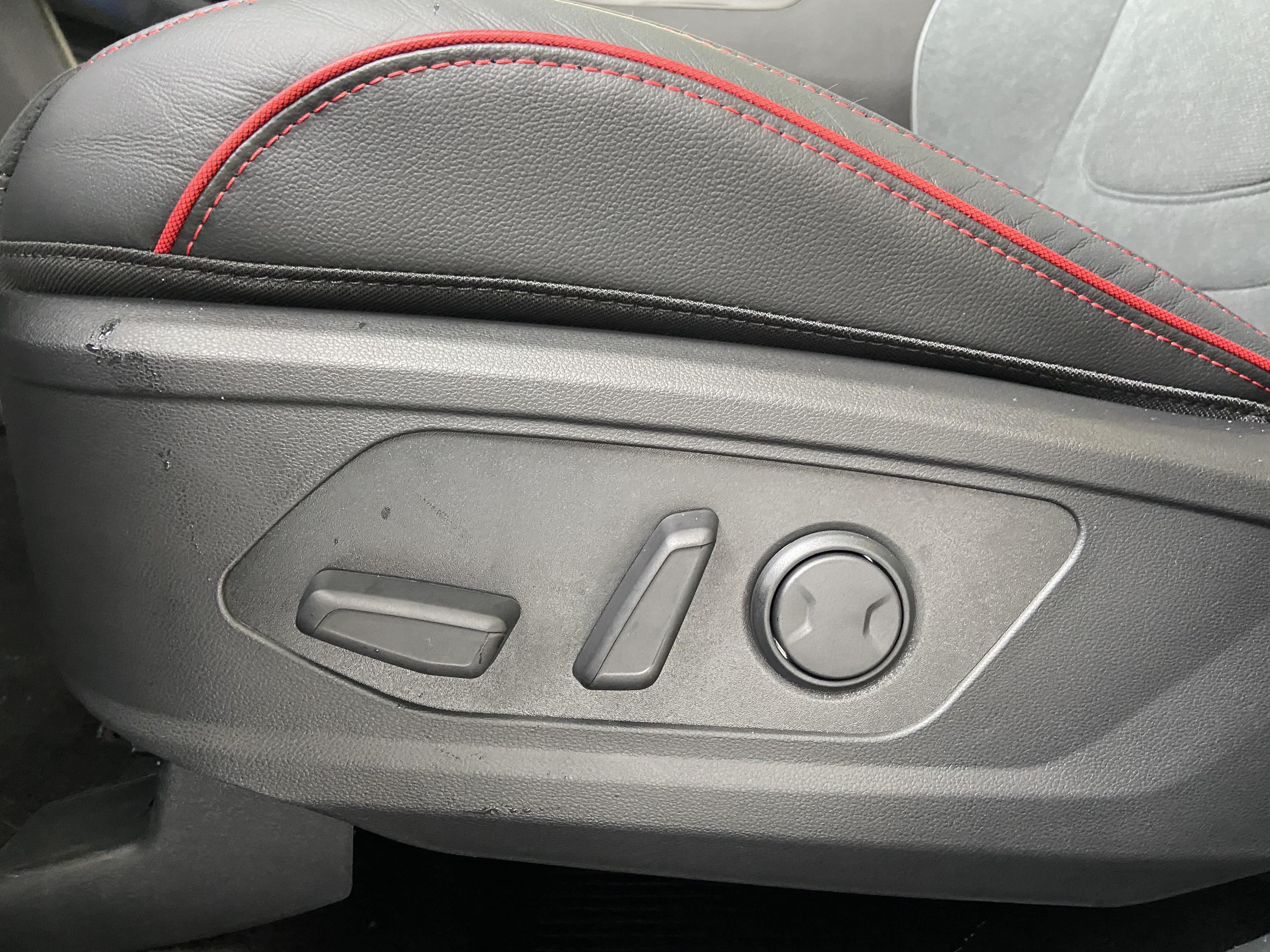 HYUNDAI Tucson 1.6 T-GDI 239 Hybrid BVA6 N Line Executive - Véhicule Occasion Océane Auto