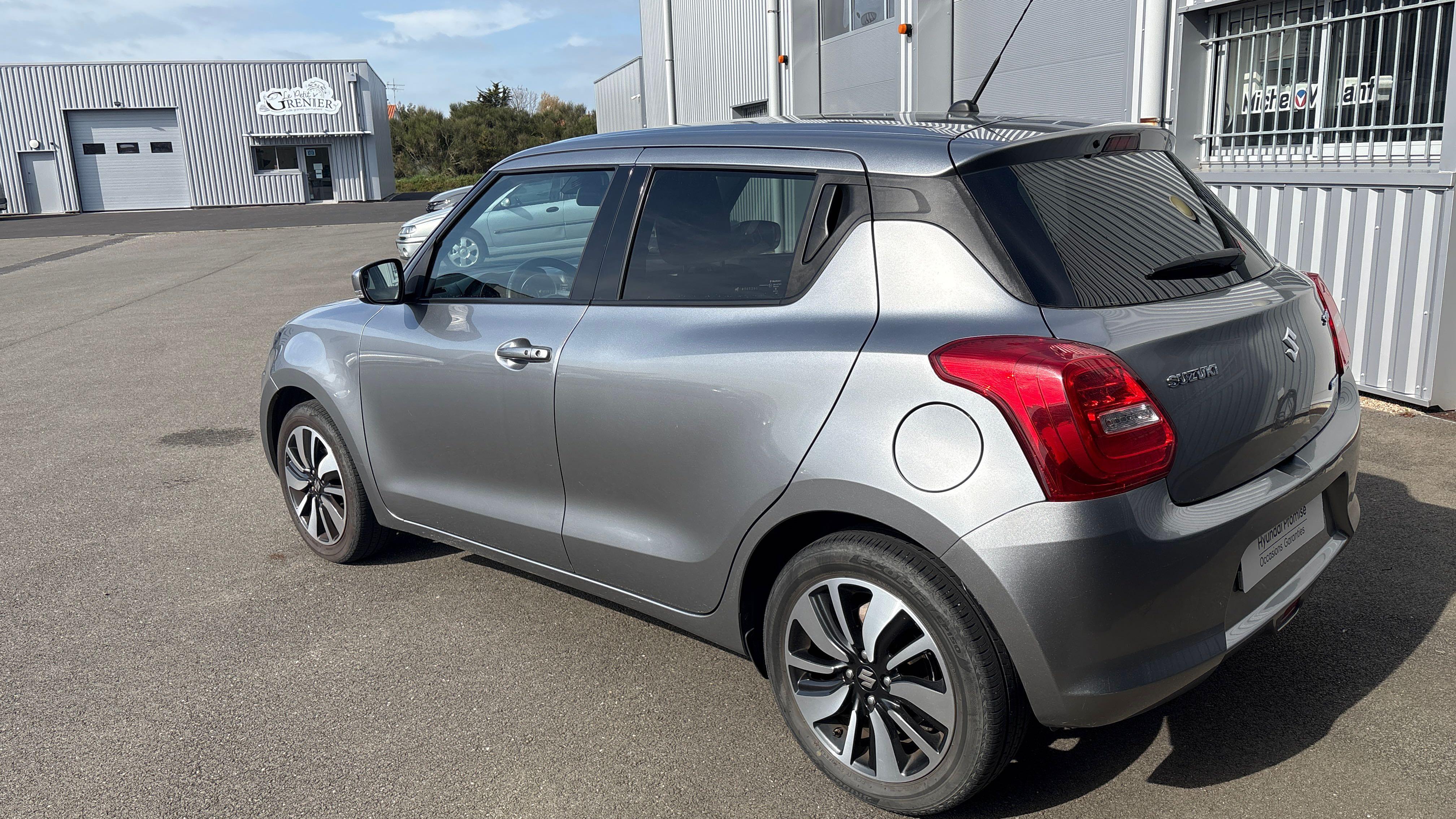 SUZUKI Swift 1.2 Dualjet Hybrid SHVS Pack - Véhicule Occasion - Océane Auto SUZUKI Swift 1.2 Dualjet Hybrid SHVS Pack - Véhicule Occasion Océane Auto