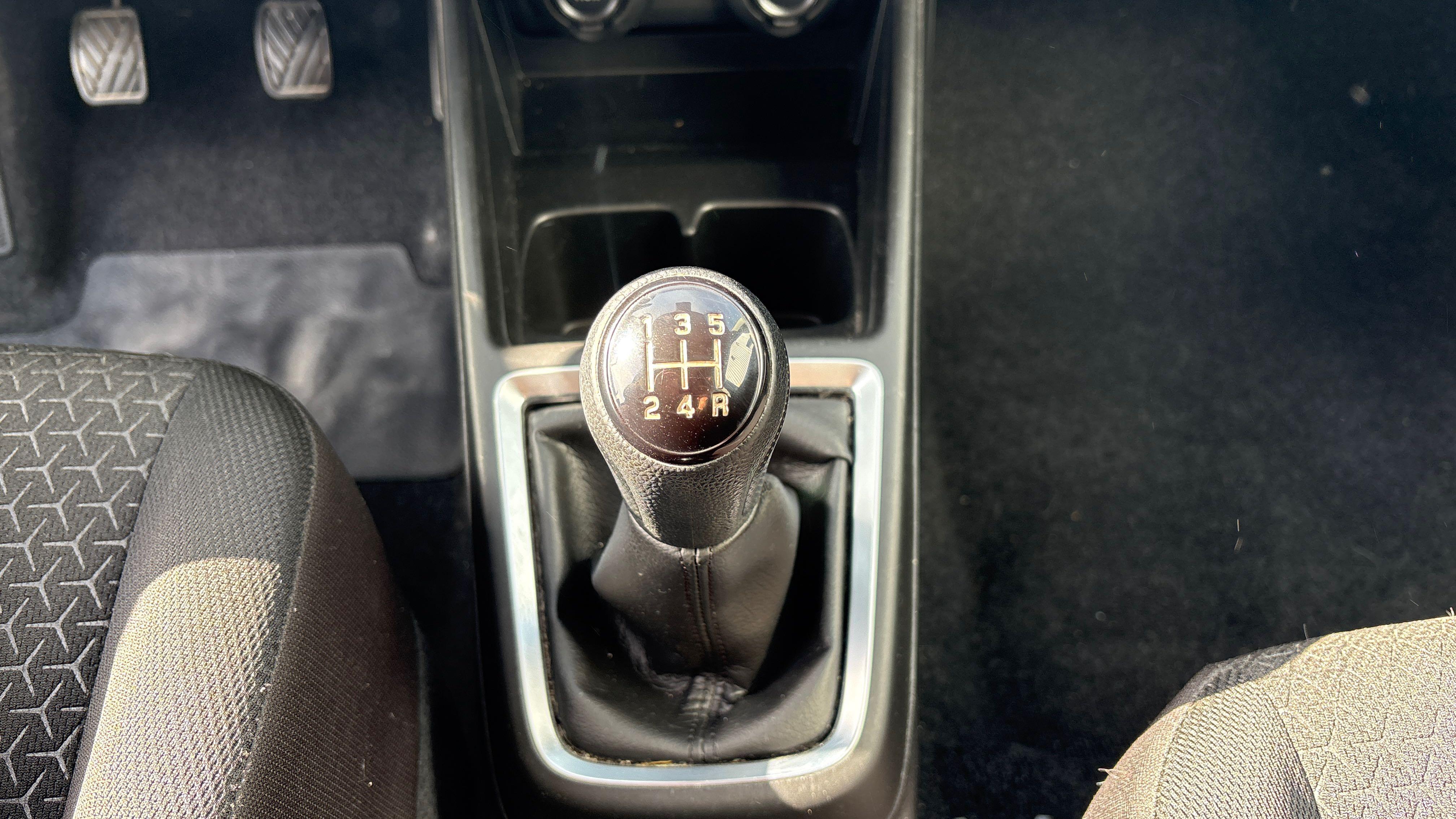 SUZUKI Swift 1.2 Dualjet Hybrid SHVS Pack - Véhicule Occasion - Océane Auto SUZUKI Swift 1.2 Dualjet Hybrid SHVS Pack - Véhicule Occasion Océane Auto