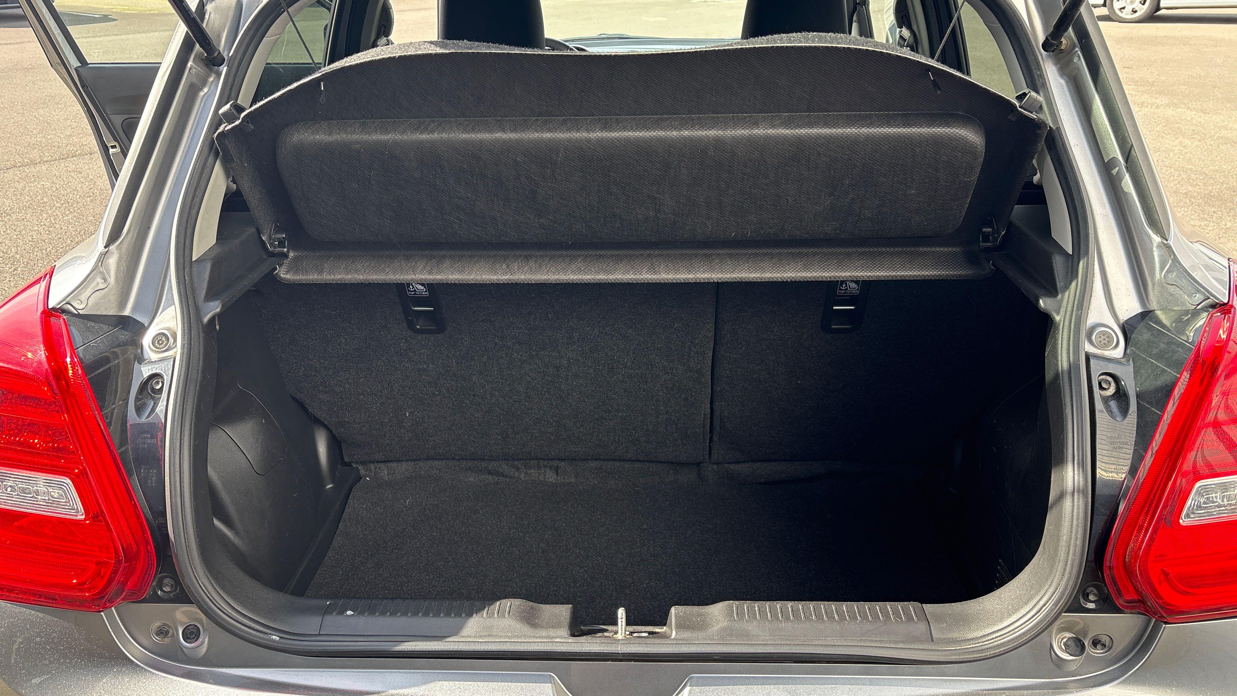 SUZUKI Swift 1.2 Dualjet Hybrid SHVS Pack - Véhicule Occasion - Océane Auto SUZUKI Swift 1.2 Dualjet Hybrid SHVS Pack - Véhicule Occasion Océane Auto