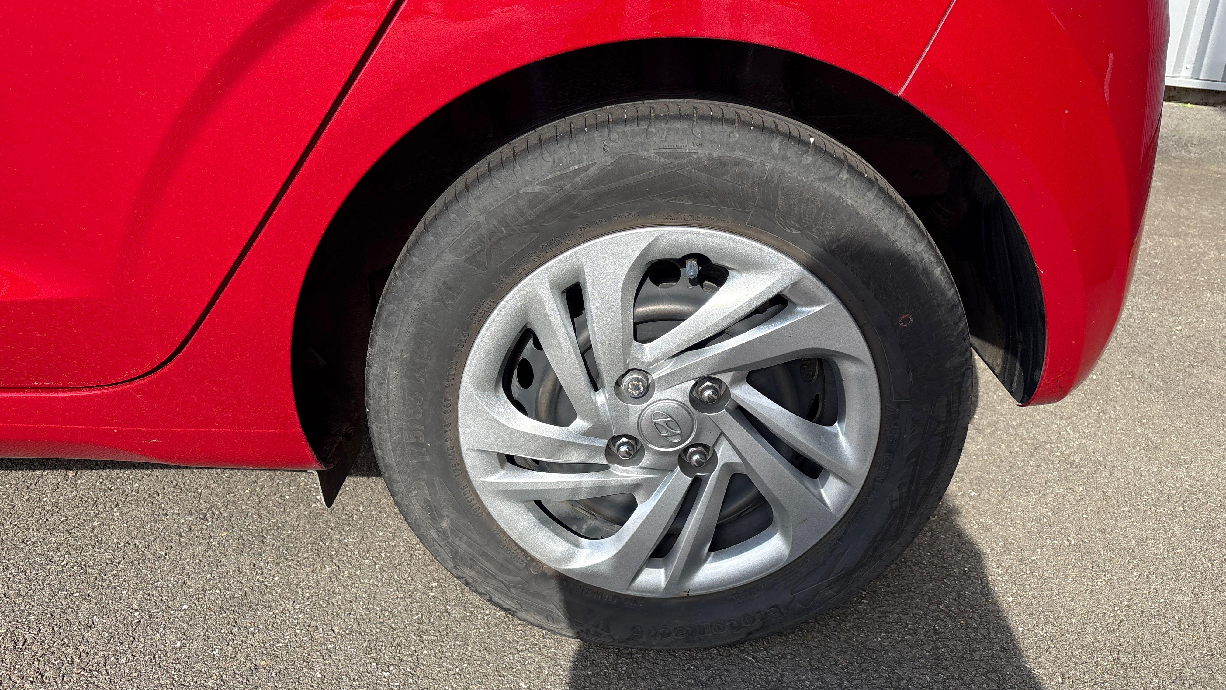 HYUNDAI i10 1.0 67 ECO Intuitive - Véhicule Occasion Océane Auto