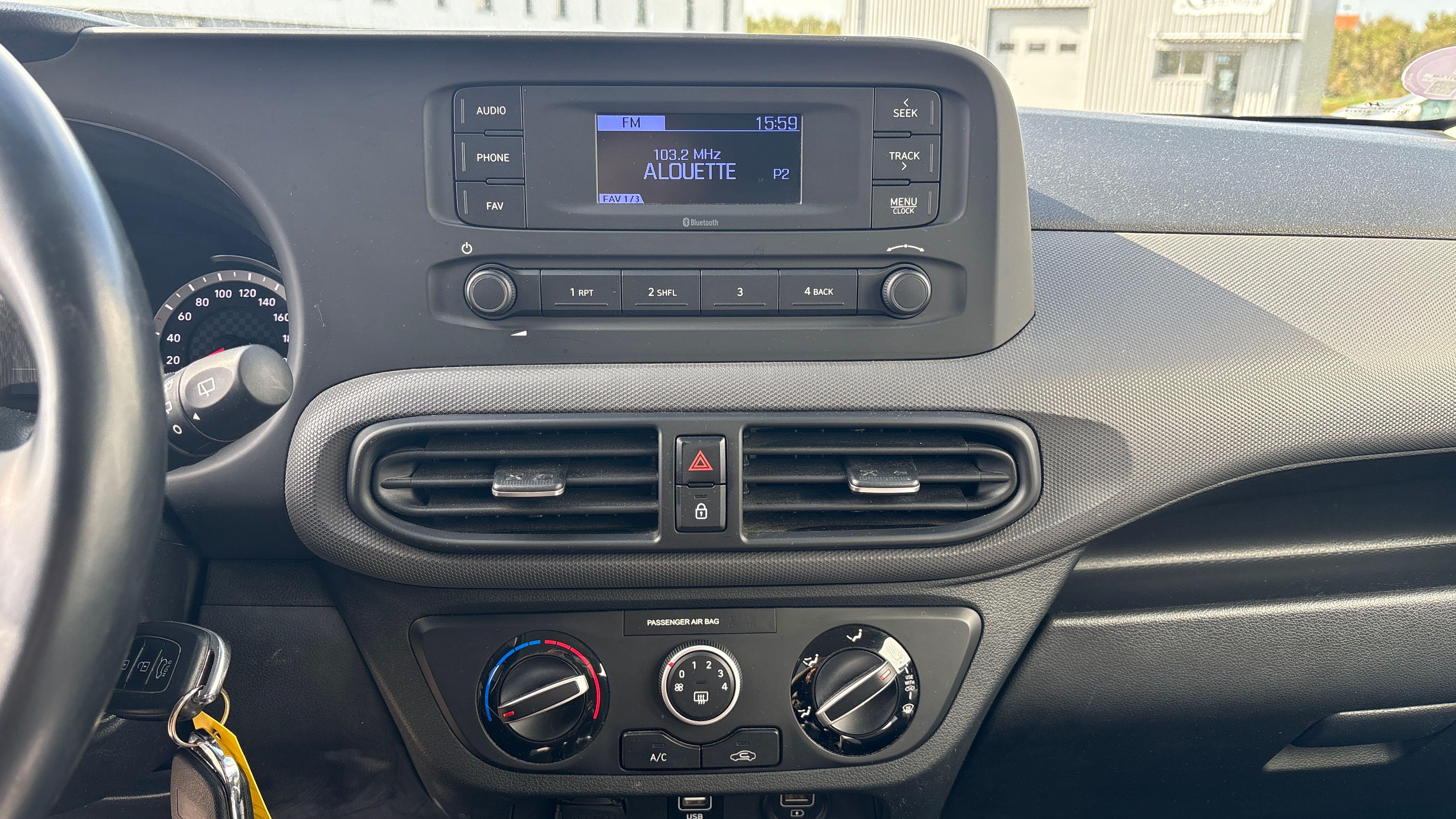 HYUNDAI i10 1.0 67 ECO Intuitive - Véhicule Occasion Océane Auto