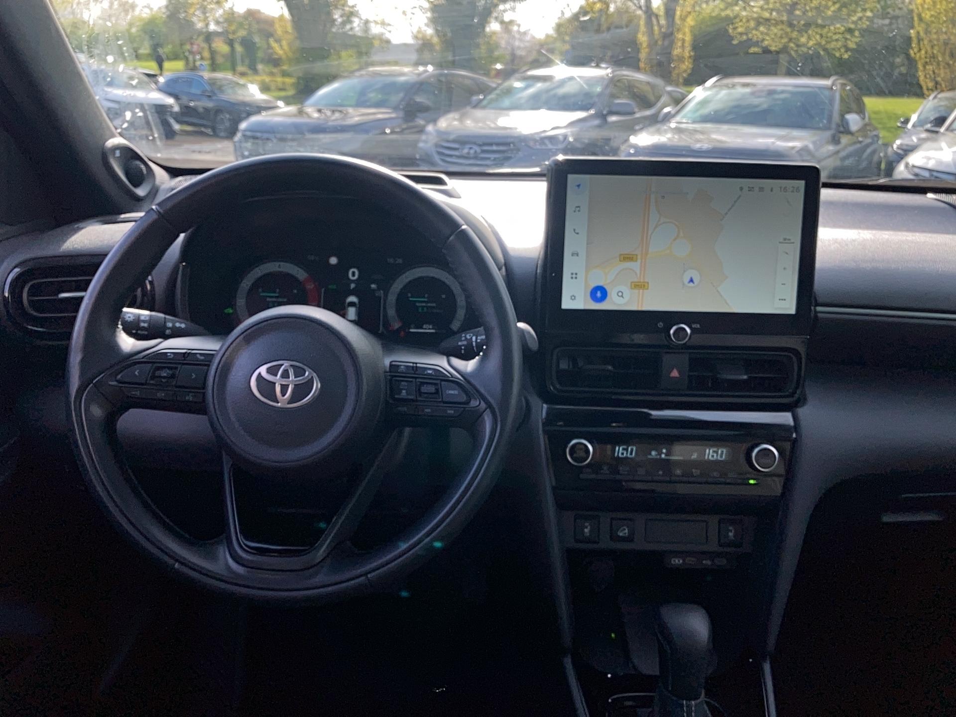 TOYOTA Yaris Cross Hybride 130h AWD-i Premiere - Véhicule Occasion - Océane Auto TOYOTA Yaris Cross Hybride 130h AWD-i Premiere - Véhicule Occasion Océane Auto