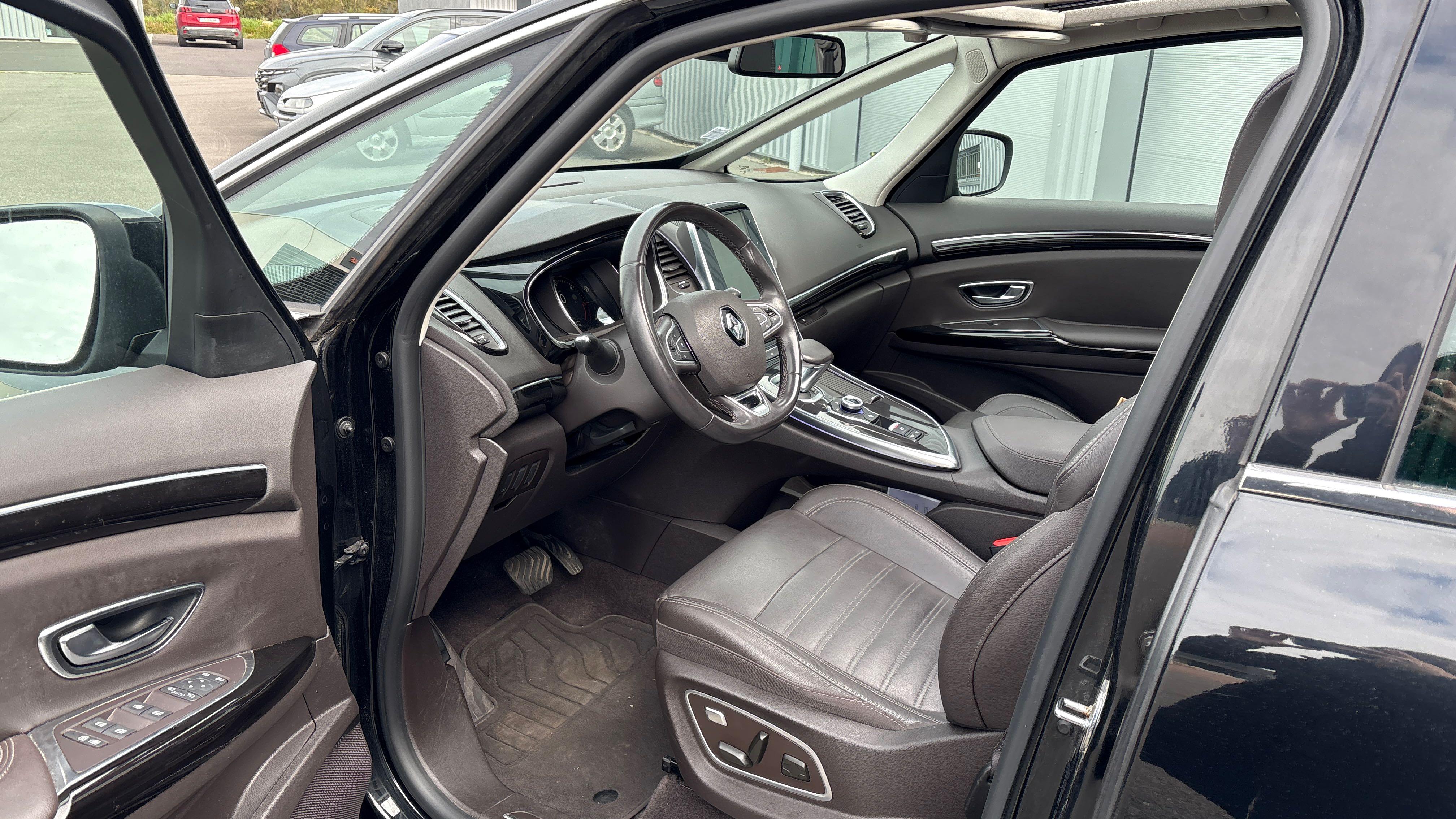 RENAULT Espace dCi 160 Energy Twin Turbo Intens EDC - Véhicule Occasion Océane Auto