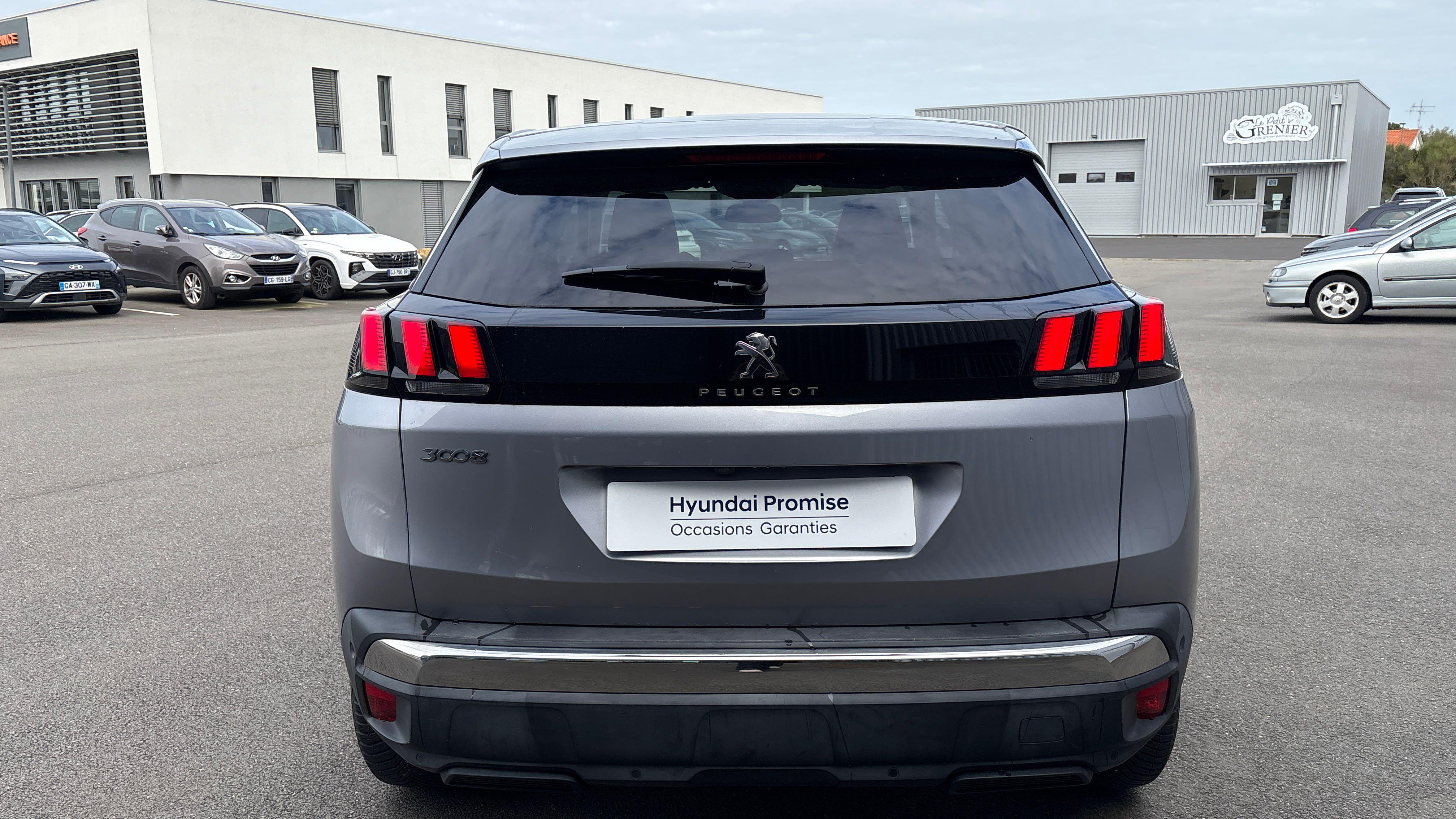 PEUGEOT 3008 BlueHDi 130ch S&S BVM6 Allure - Véhicule Occasion Océane Auto