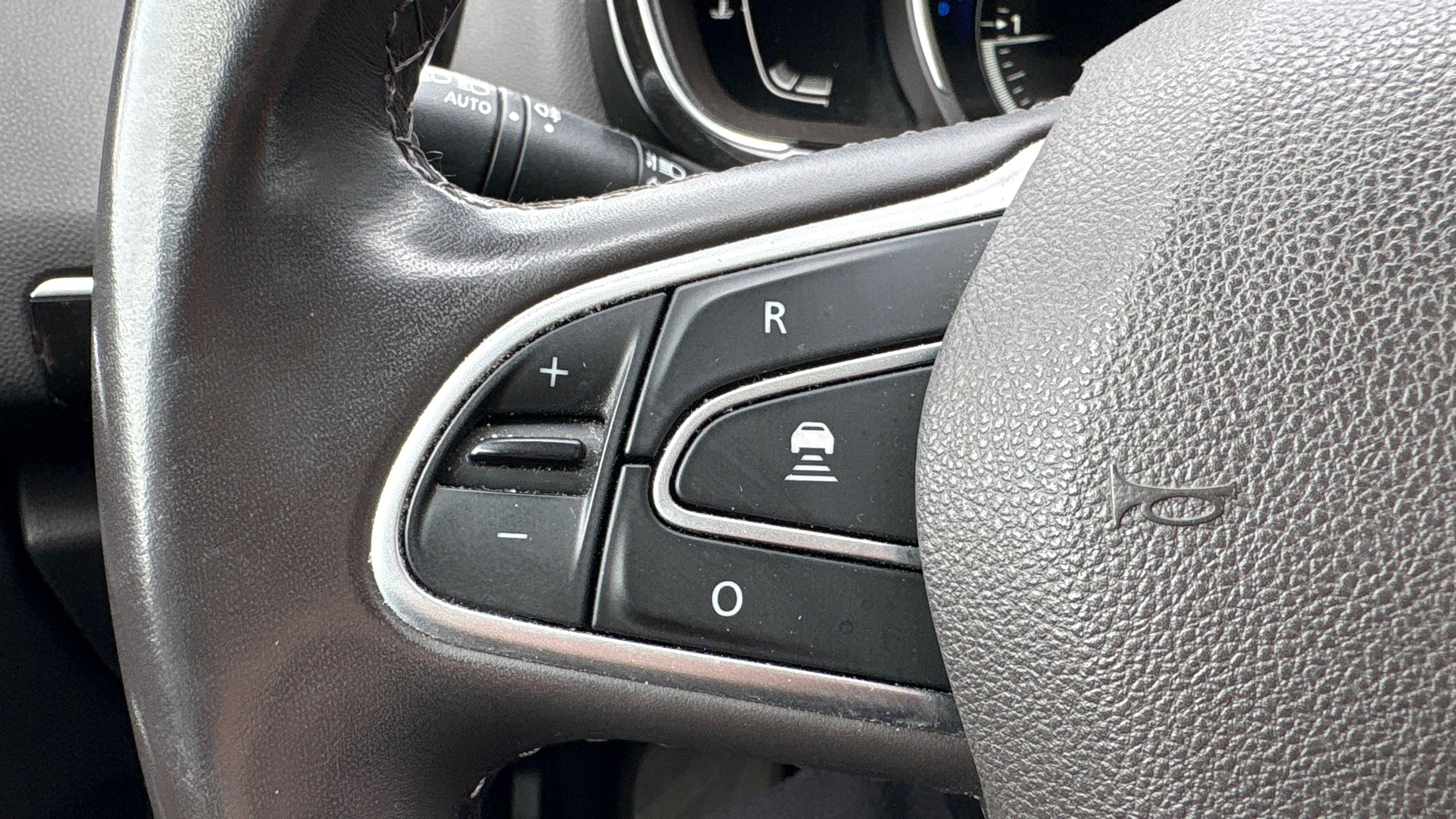 RENAULT Espace dCi 160 Energy Twin Turbo Intens EDC - Véhicule Occasion Océane Auto