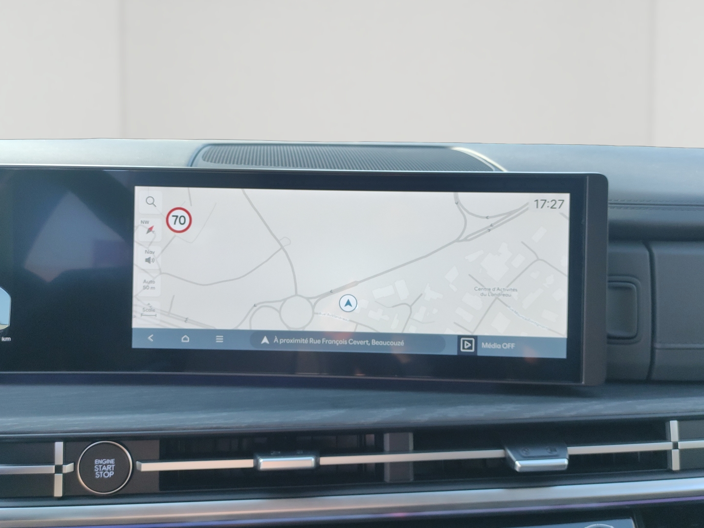 HYUNDAI Santa Fe 1.6 T-GDi Plug-in 253 HTRAC BVA6 Executive - Véhicule Occasion - Océane Auto HYUNDAI Santa Fe 1.6 T-GDi Plug-in 253 HTRAC BVA6 Executive - Véhicule Occasion Océane Auto