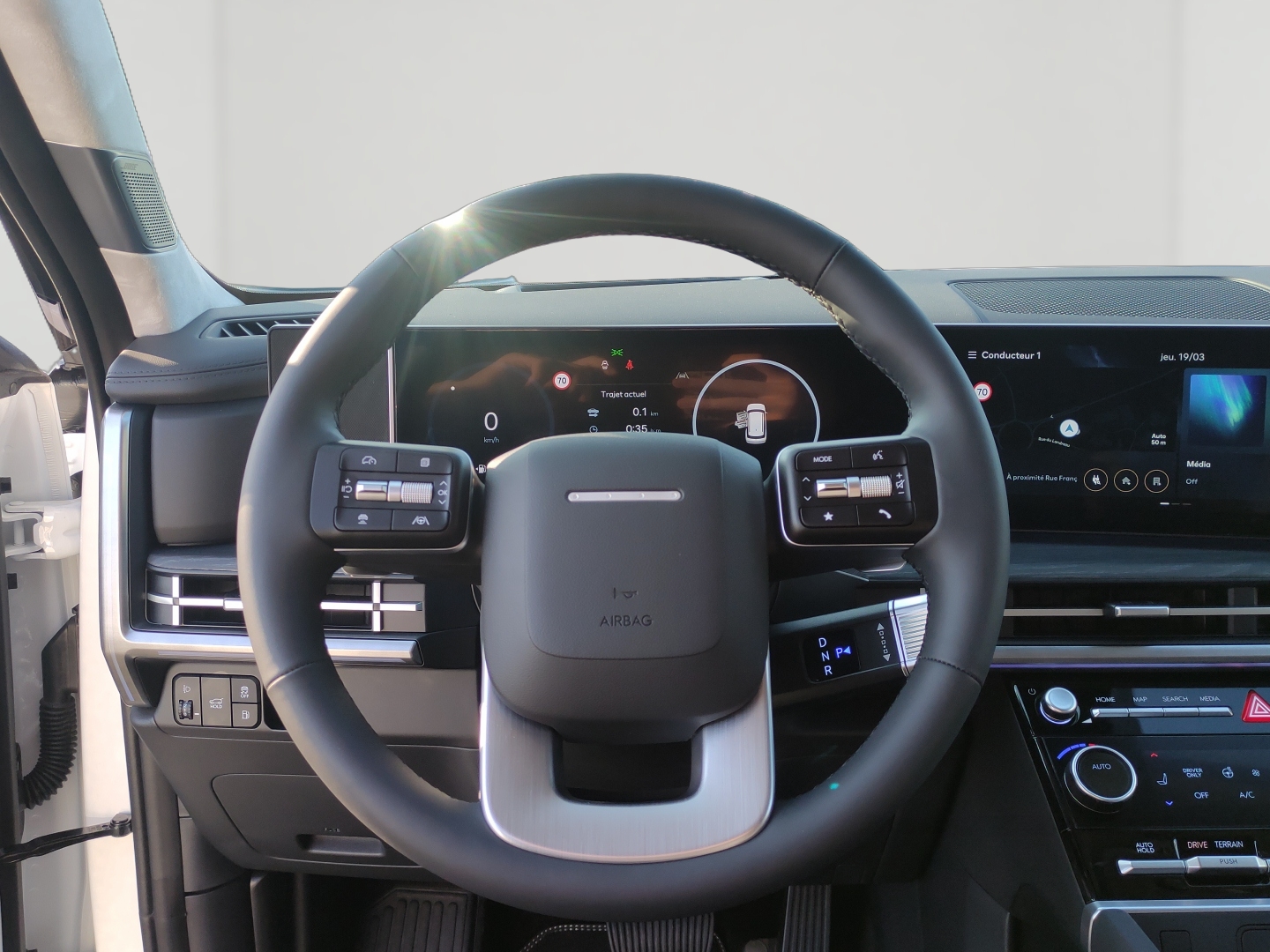 HYUNDAI Santa Fe 1.6 T-GDi Plug-in 253 HTRAC BVA6 Executive - Véhicule Occasion - Océane Auto HYUNDAI Santa Fe 1.6 T-GDi Plug-in 253 HTRAC BVA6 Executive - Véhicule Occasion Océane Auto