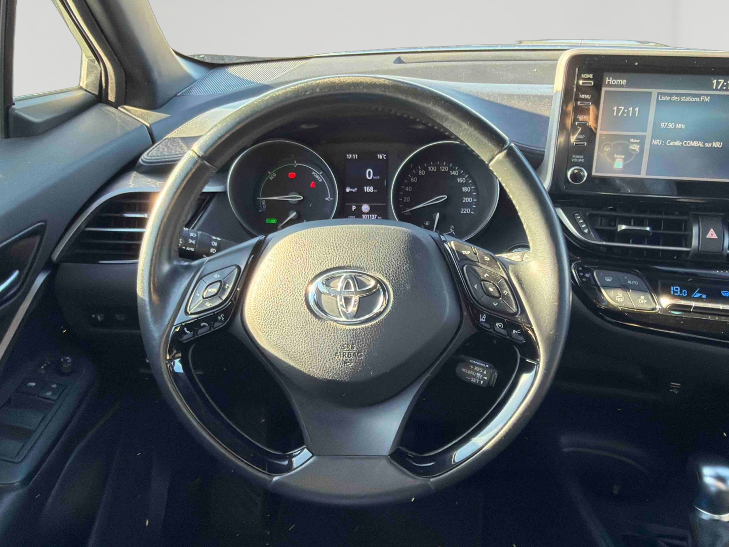 TOYOTA C-HR Hybride 1.8L Dynamic - Véhicule Occasion Océane Auto