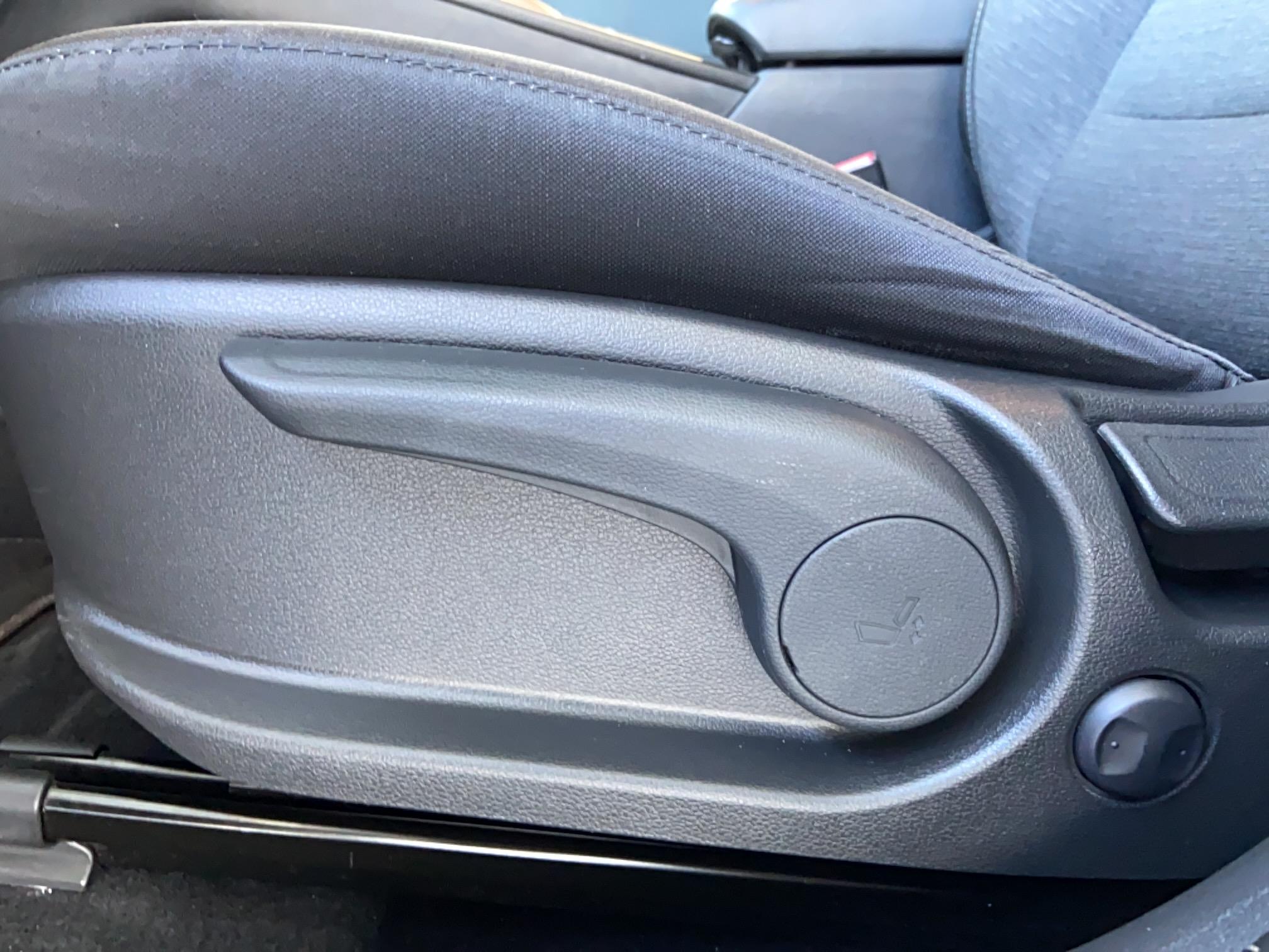 HYUNDAI Kona Electrique 39 kWh - 136 ch Business - Véhicule Occasion - Océane Auto HYUNDAI Kona Electrique 39 kWh - 136 ch Business - Véhicule Occasion Océane Auto