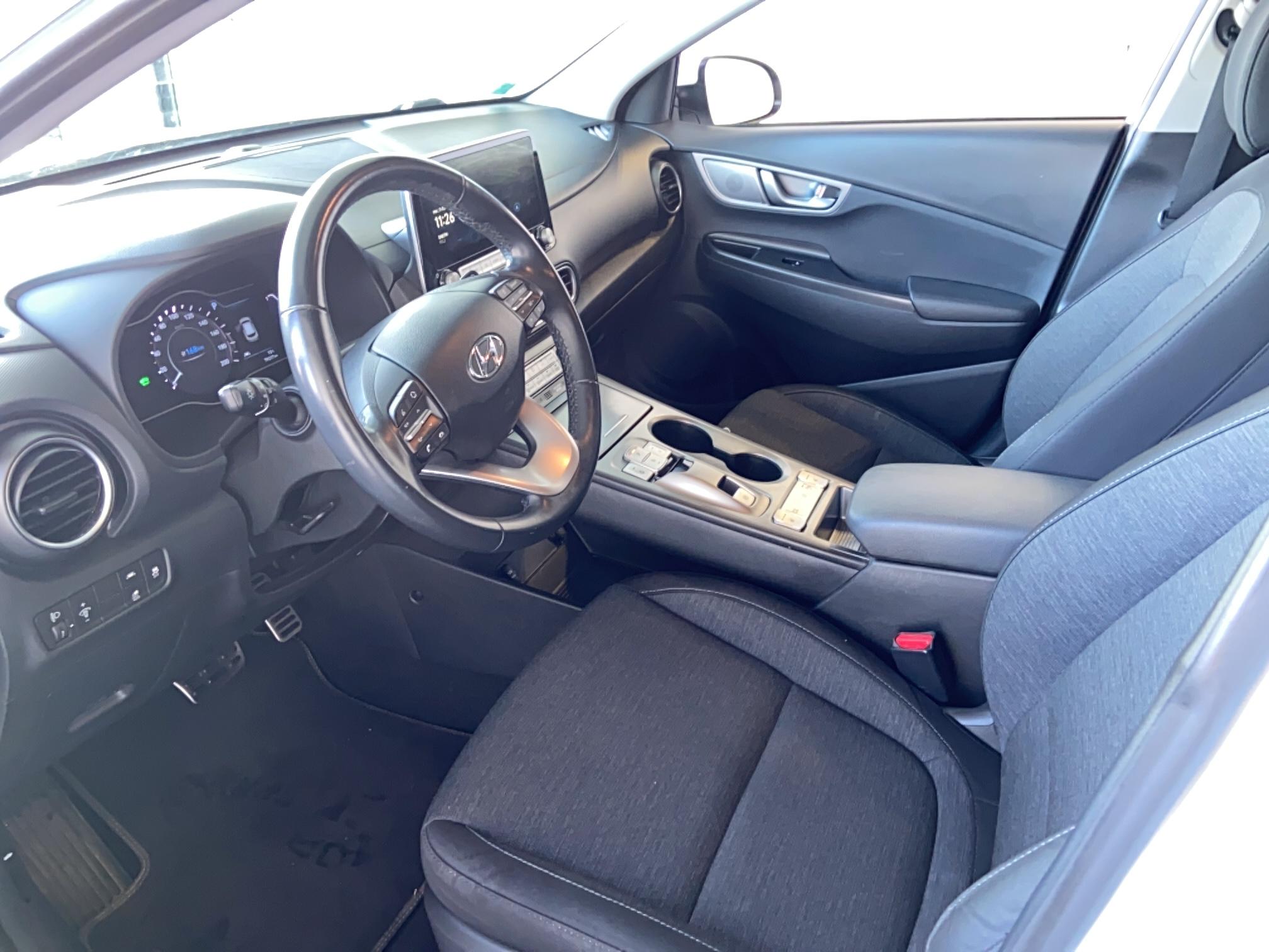 HYUNDAI Kona Electrique 39 kWh - 136 ch Business - Véhicule Occasion - Océane Auto HYUNDAI Kona Electrique 39 kWh - 136 ch Business - Véhicule Occasion Océane Auto