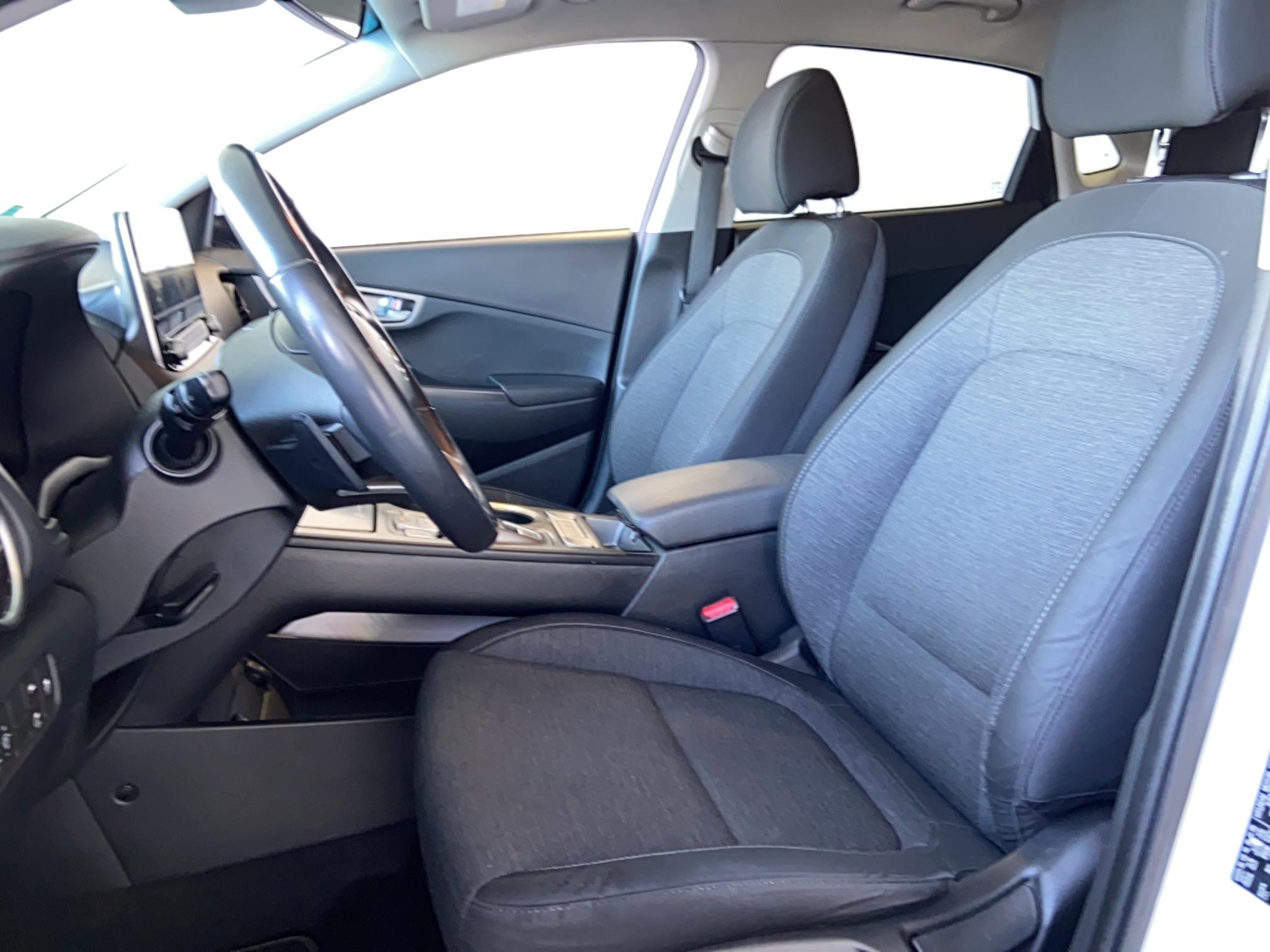 HYUNDAI Kona Electrique 39 kWh - 136 ch Business - Véhicule Occasion - Océane Auto HYUNDAI Kona Electrique 39 kWh - 136 ch Business - Véhicule Occasion Océane Auto