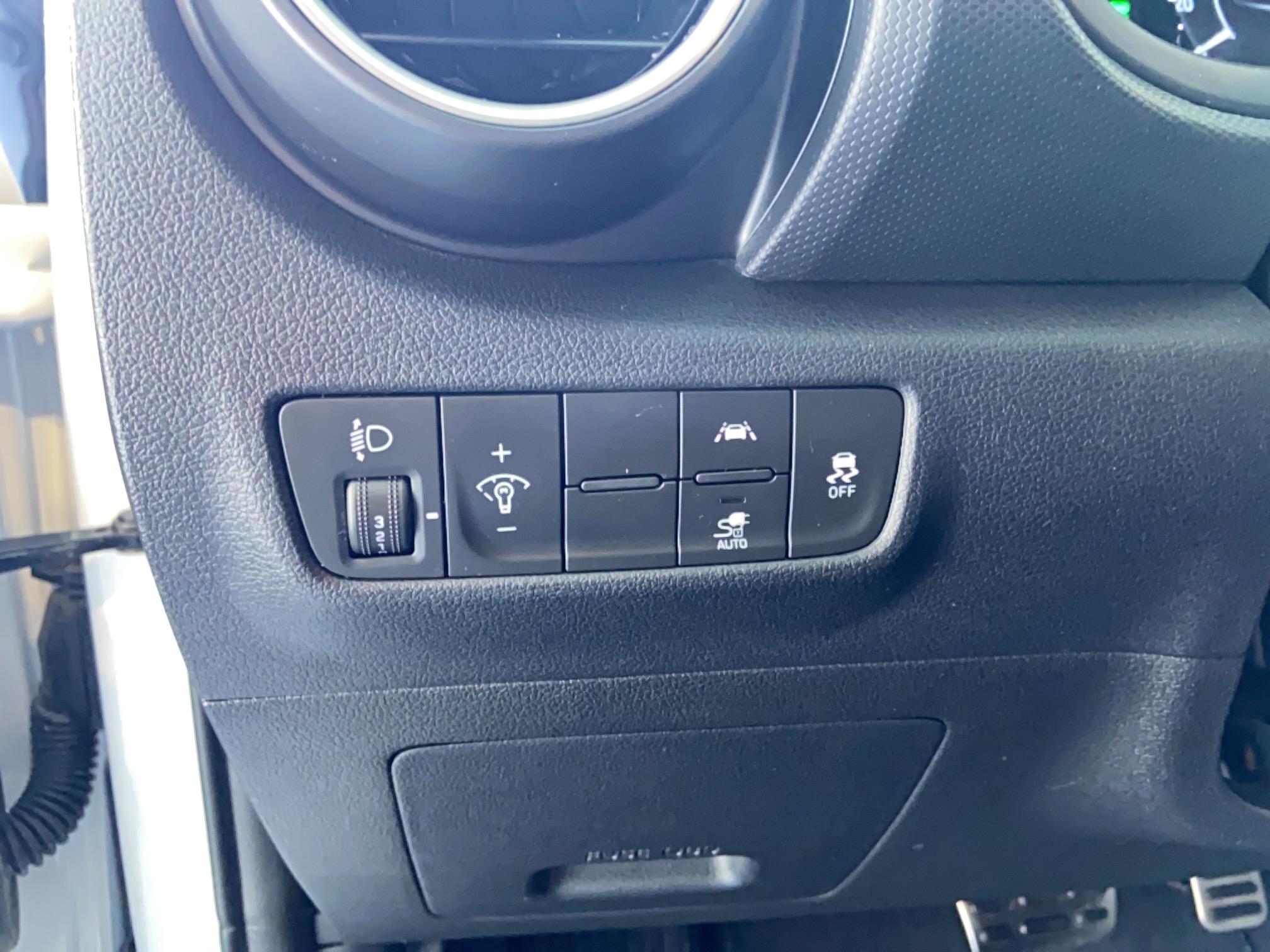 HYUNDAI Kona Electrique 39 kWh - 136 ch Business - Véhicule Occasion - Océane Auto HYUNDAI Kona Electrique 39 kWh - 136 ch Business - Véhicule Occasion Océane Auto