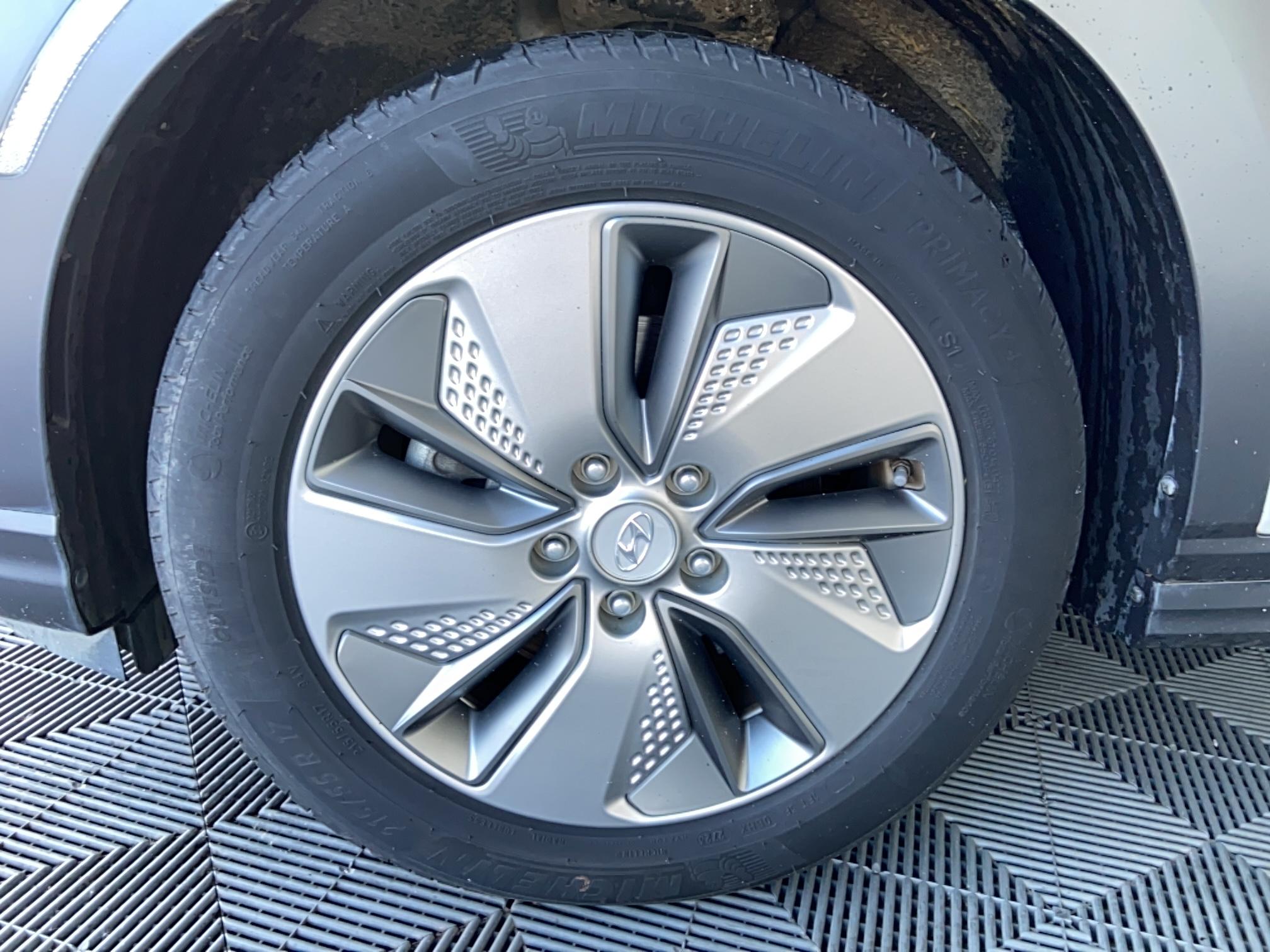 HYUNDAI Kona Electrique 39 kWh - 136 ch Business - Véhicule Occasion - Océane Auto HYUNDAI Kona Electrique 39 kWh - 136 ch Business - Véhicule Occasion Océane Auto