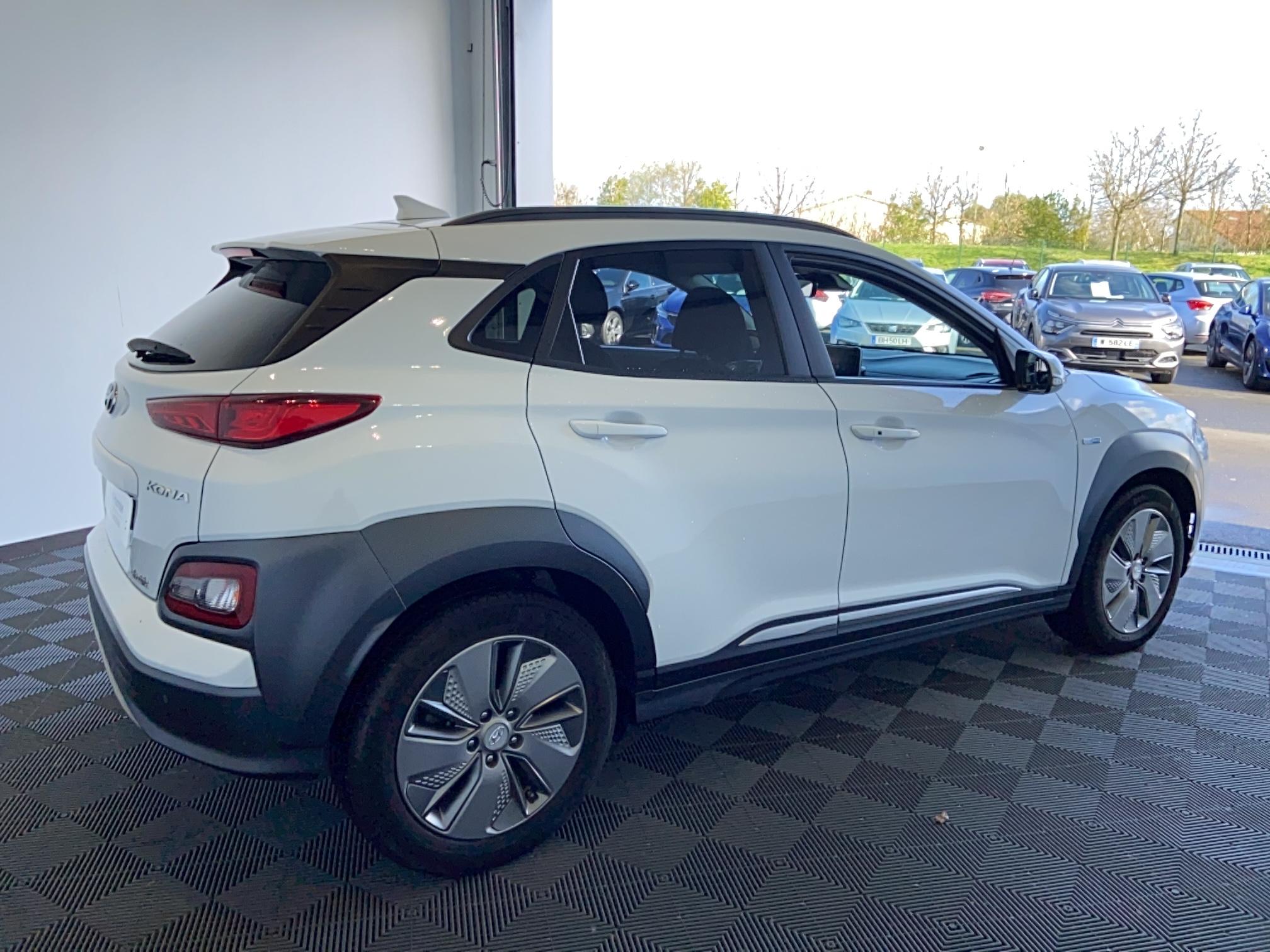 HYUNDAI Kona Electrique 39 kWh - 136 ch Business - Véhicule Occasion - Océane Auto HYUNDAI Kona Electrique 39 kWh - 136 ch Business - Véhicule Occasion Océane Auto