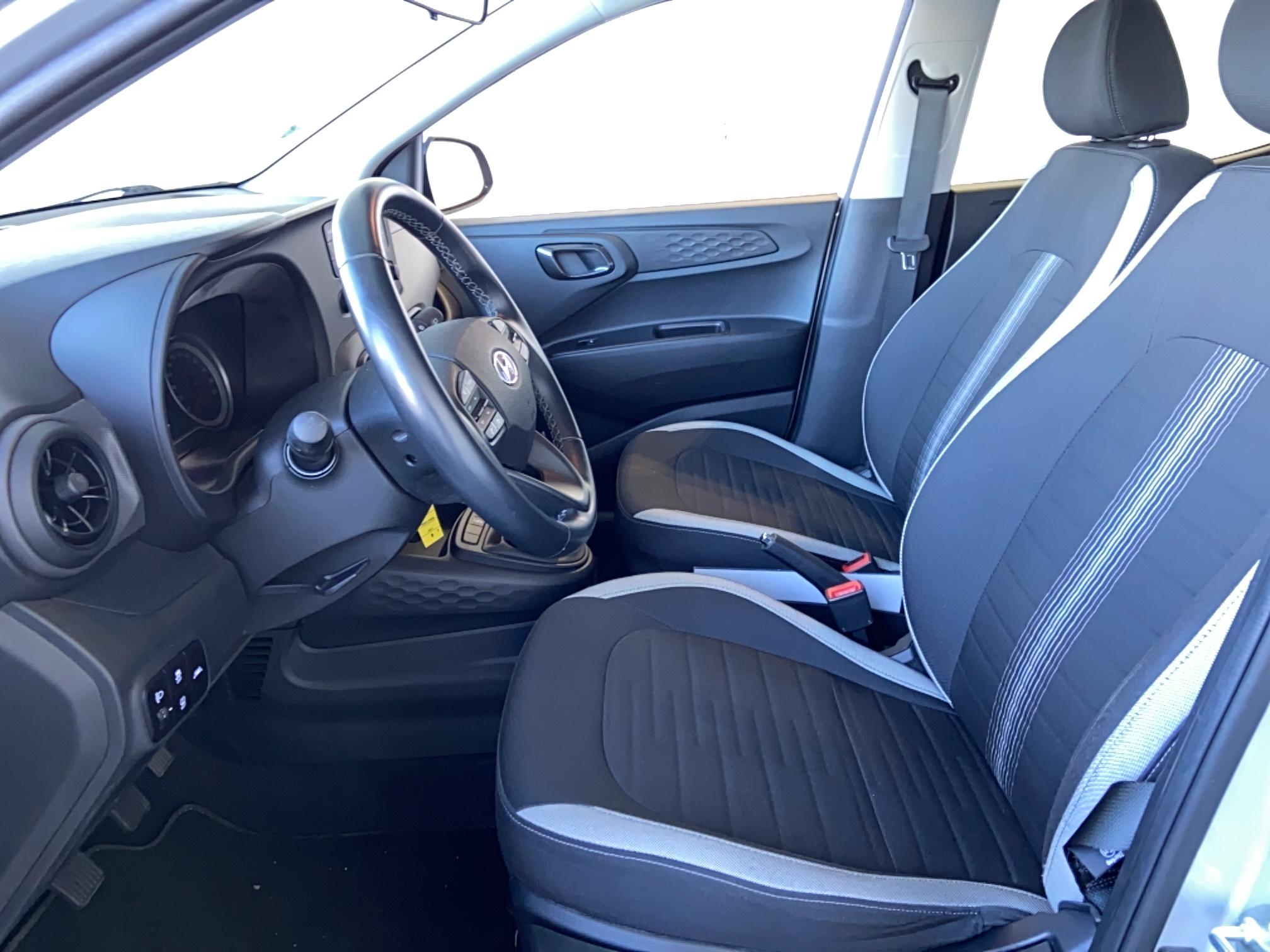 HYUNDAI i10 1.0 67 ECO Intuitive - Véhicule Occasion Océane Auto