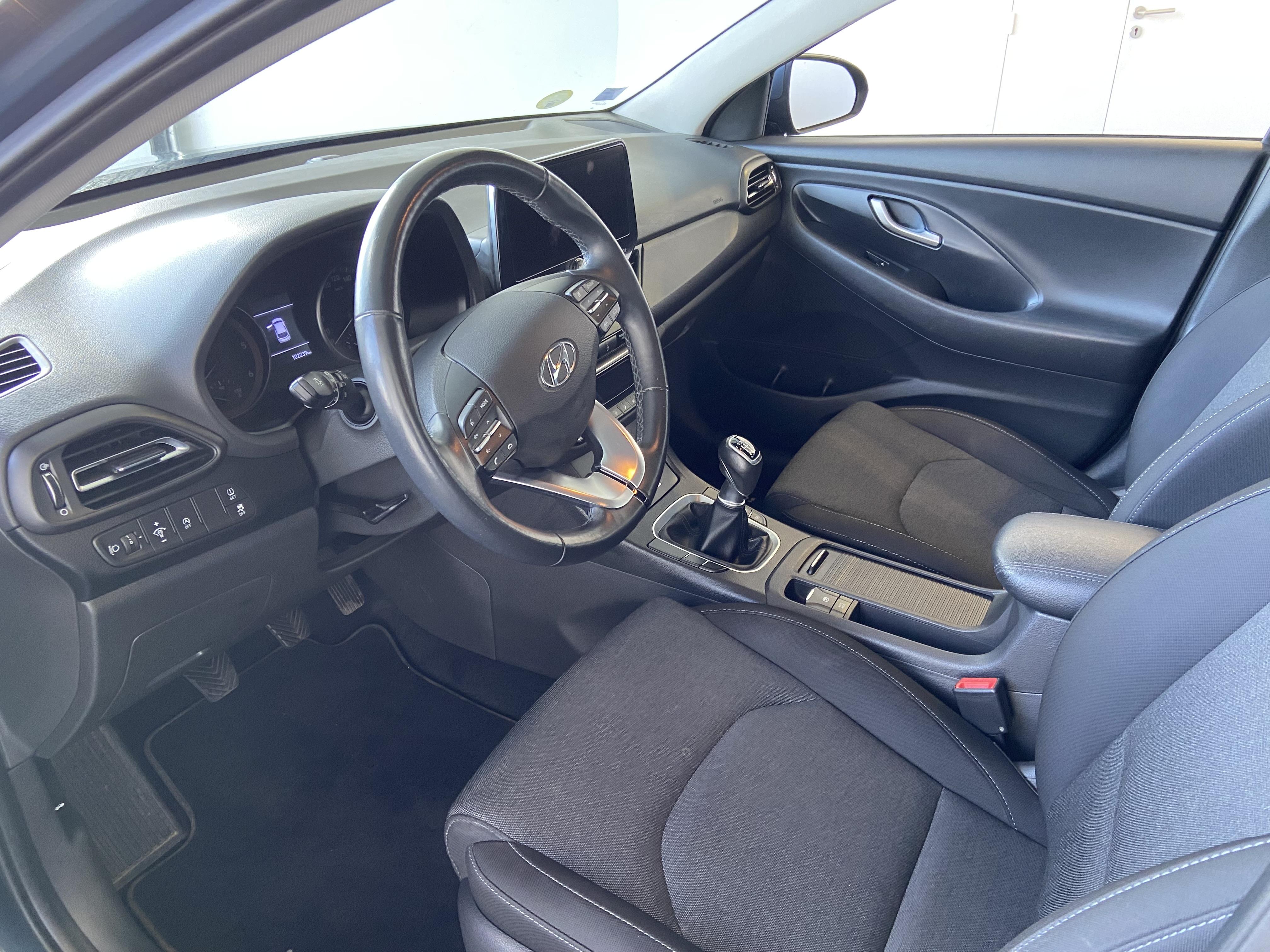 HYUNDAI i30 SW 1.6 CRDi 115 BVM6 Creative - Véhicule Occasion Océane Auto