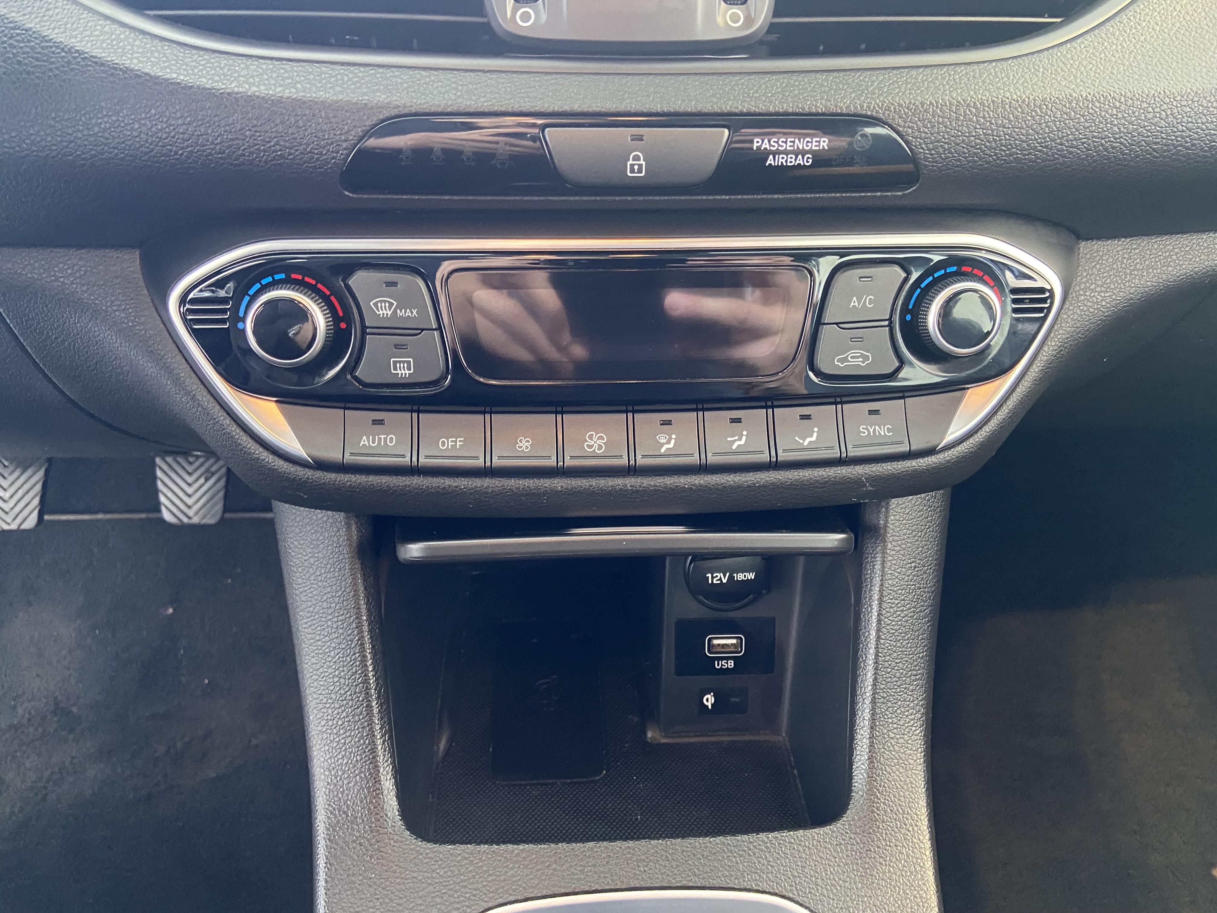 HYUNDAI i30 SW 1.6 CRDi 115 BVM6 Creative - Véhicule Occasion Océane Auto