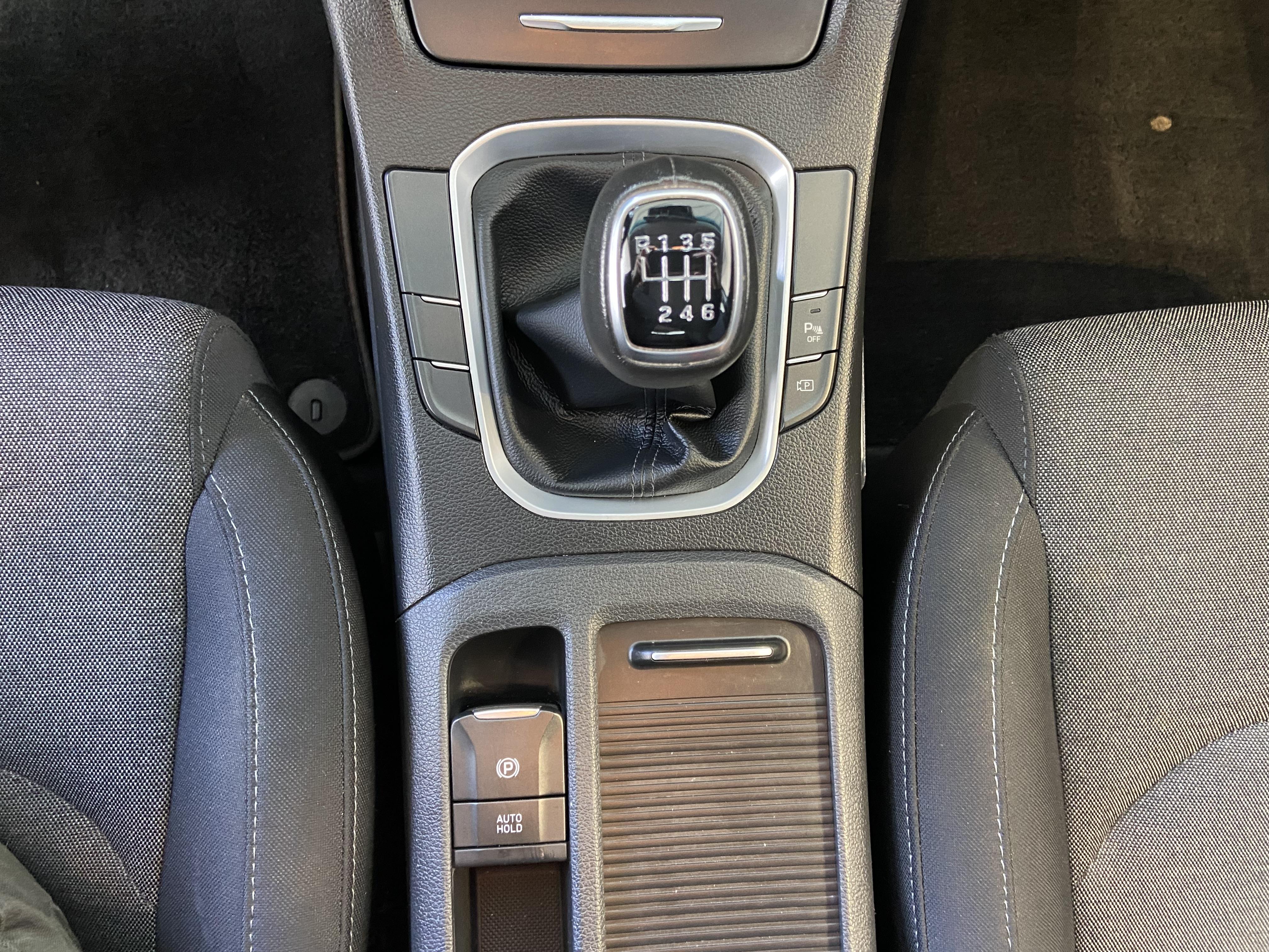 HYUNDAI i30 SW 1.6 CRDi 115 BVM6 Creative - Véhicule Occasion Océane Auto