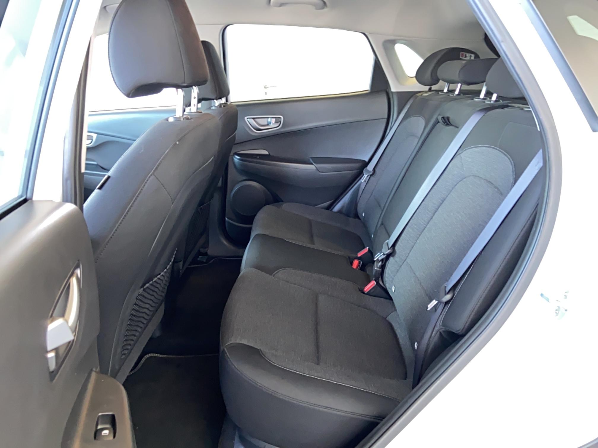 HYUNDAI Kona Electrique 39 kWh - 136 ch Business - Véhicule Occasion - Océane Auto HYUNDAI Kona Electrique 39 kWh - 136 ch Business - Véhicule Occasion Océane Auto