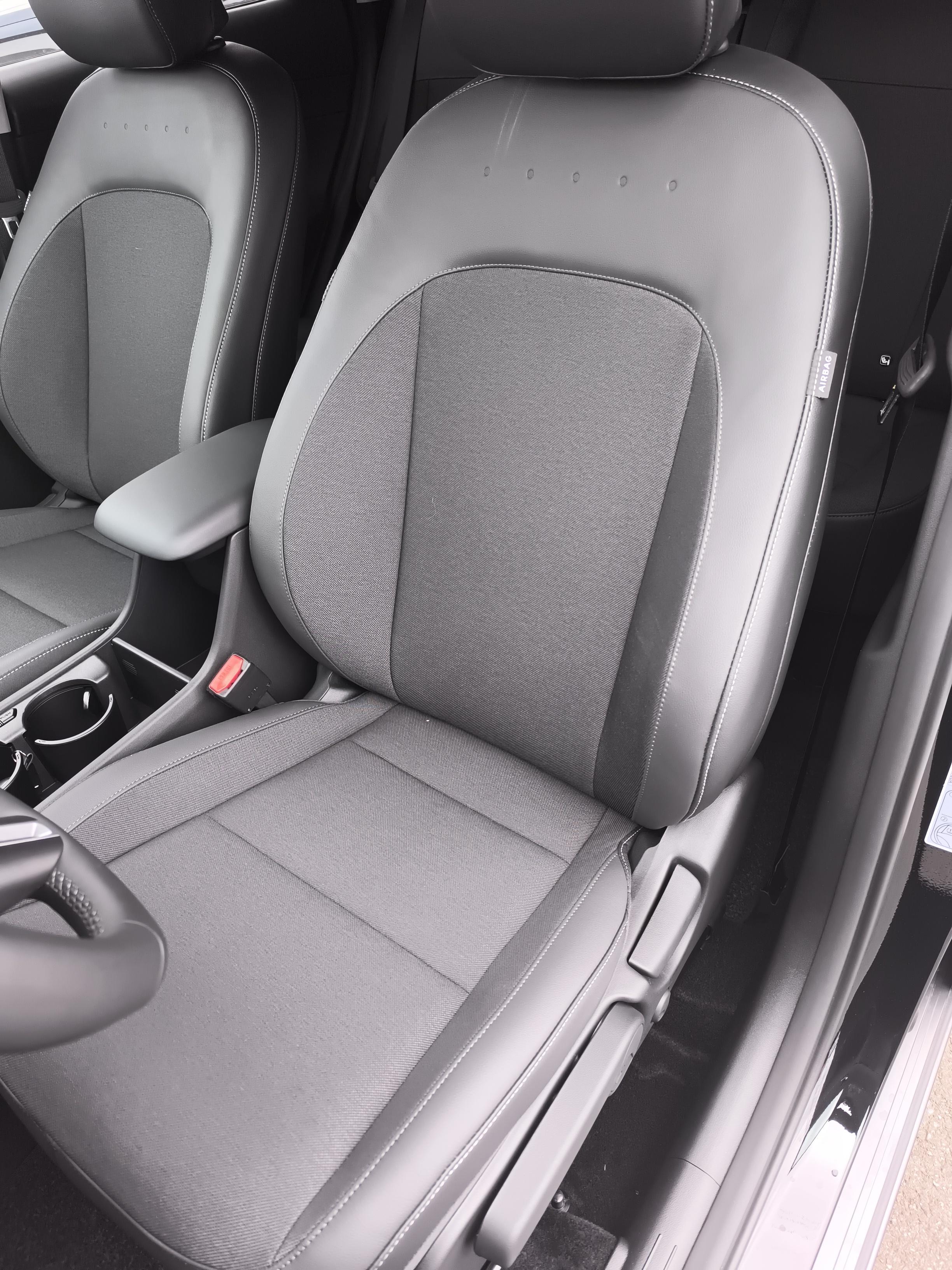 HYUNDAI Kona Hybrid 138 Creative - Véhicule Occasion Océane Auto