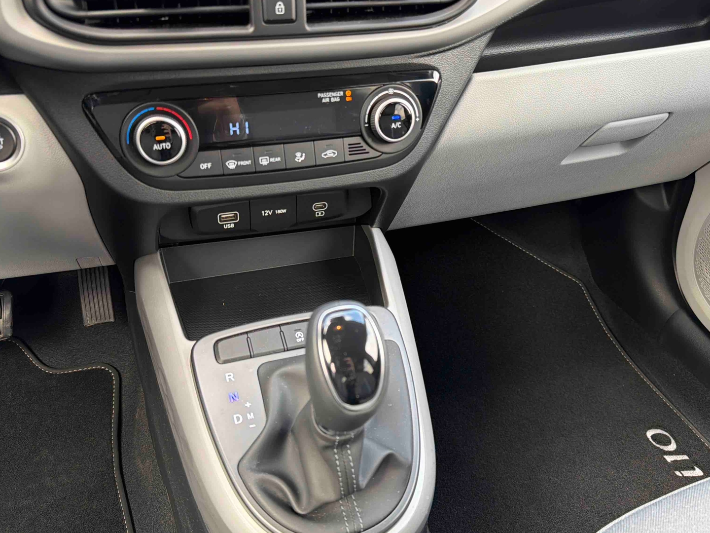 HYUNDAI i10 1.0 63 BVR Creative - Véhicule Occasion Océane Auto