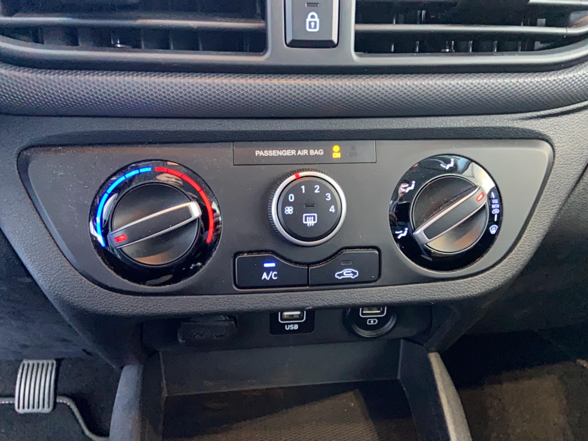 HYUNDAI i10 1.0 67 ECO Intuitive - Véhicule Occasion Océane Auto