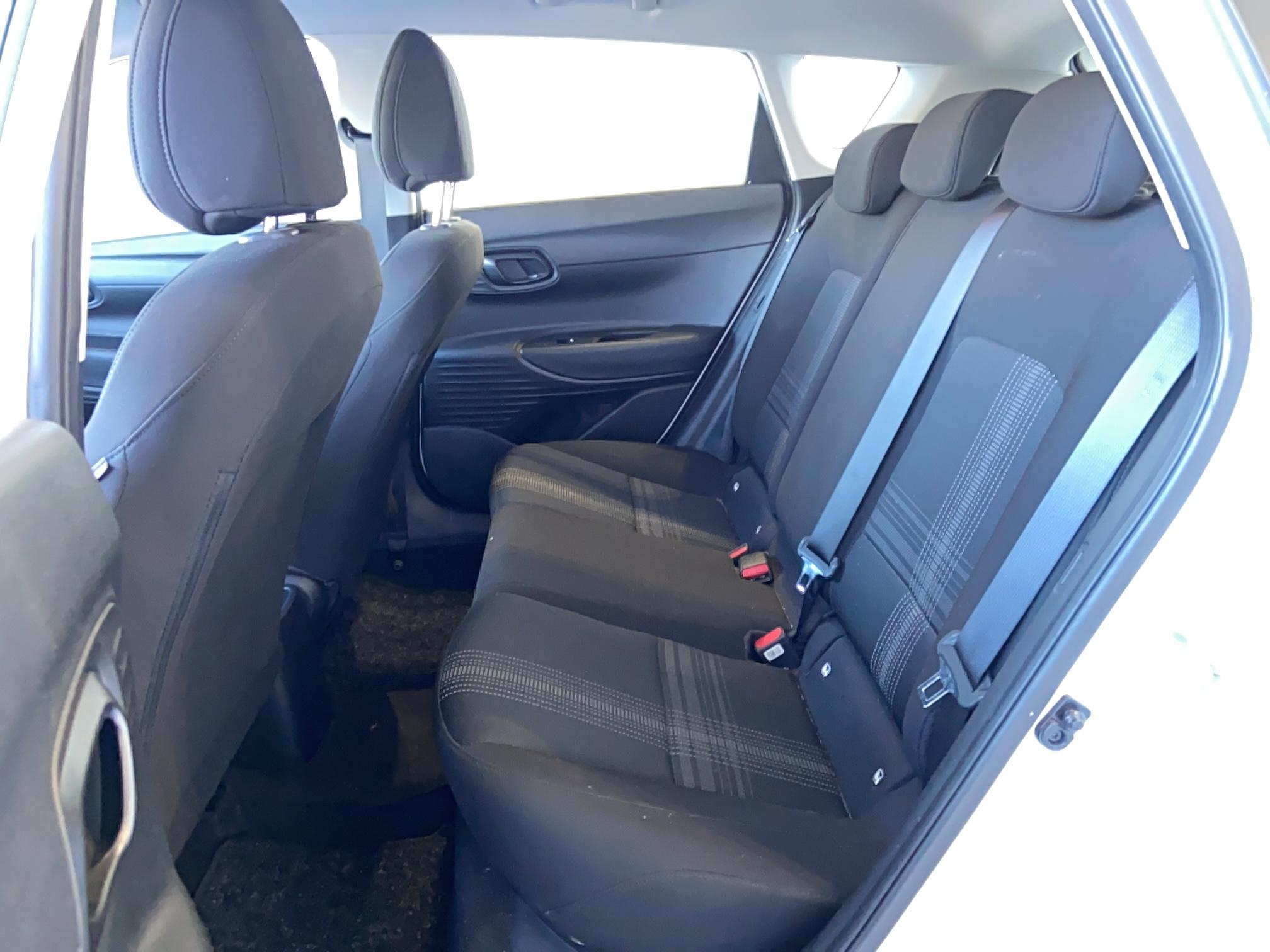 HYUNDAI Bayon 1.2 84 Initia - Véhicule Occasion - Océane Auto HYUNDAI Bayon 1.2 84 Initia - Véhicule Occasion Océane Auto