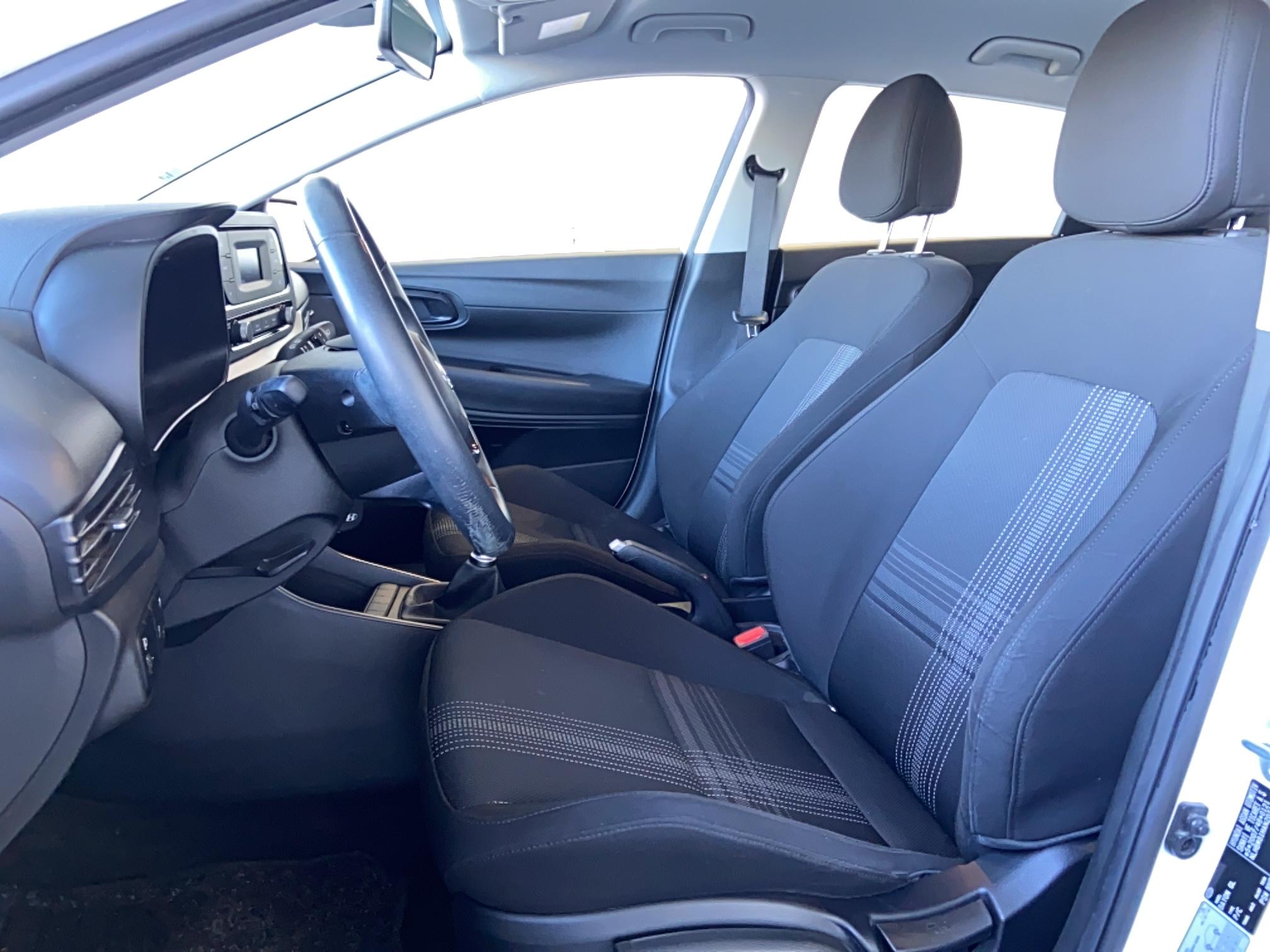 HYUNDAI Bayon 1.2 84 Initia - Véhicule Occasion - Océane Auto HYUNDAI Bayon 1.2 84 Initia - Véhicule Occasion Océane Auto